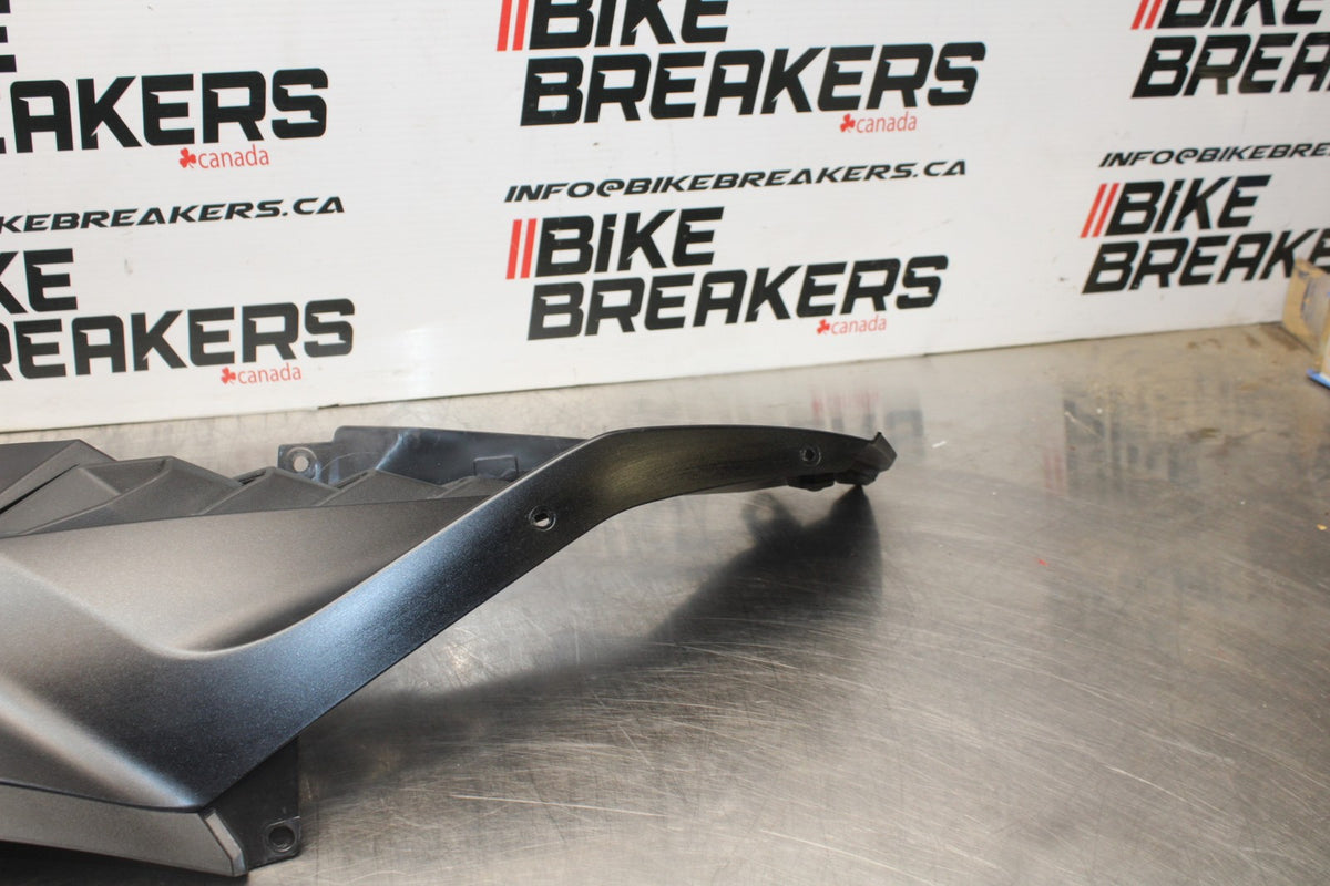 23-26 KAWASAKI NINJA ZX4RR LEFT FRONT UPPER MID SIDE FAIRING COWL PLASTIC BB00