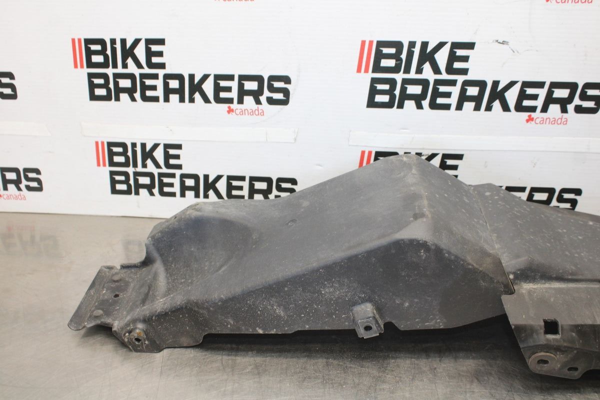 23-26 KAWASAKI NINJA ZX4RR REAR BACK TAIL UNDERTAIL BATTERY TRAY PLASTIC BB898