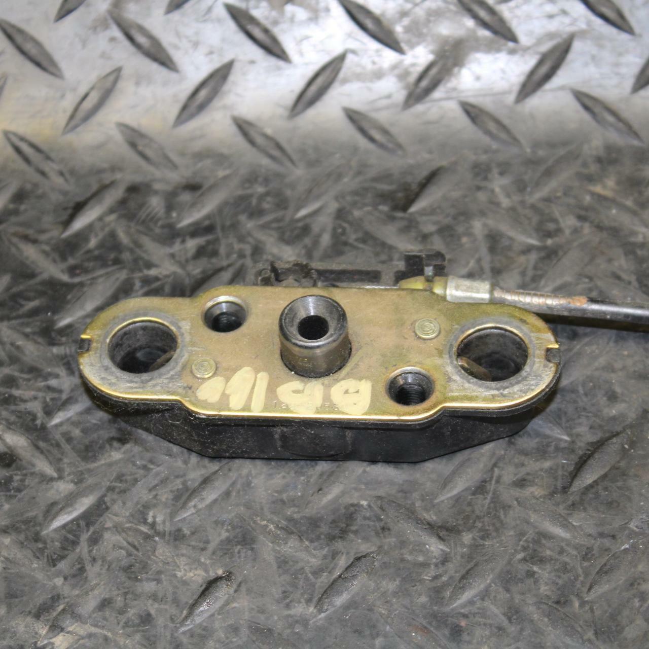 05-06 SUZUKI KATANA 750 GSX750F REAR PASSENGER SEAT LATCH LOCK ASSEMBLY bb166