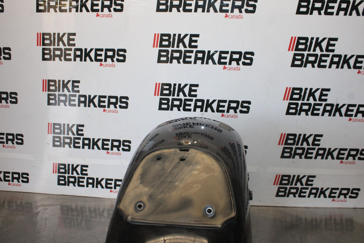 95 HONDA SHADOW 1100 REAR BACK WHEEL FENDER MUD GUARD BB885