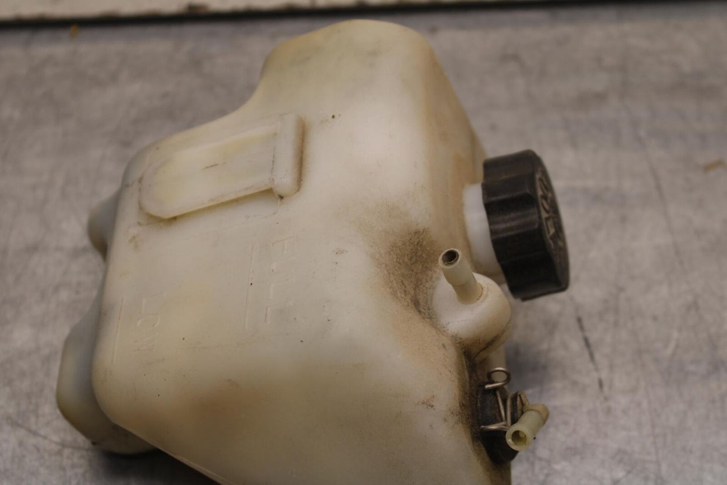 1998 Yamaha Vmax 1200 VMX1200 COOLANT WATER TANK RESERVOIR BOTTLE BB620