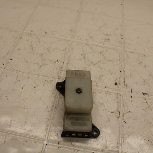 88 SUZUKI GSXR750 FUSE BOX BB18