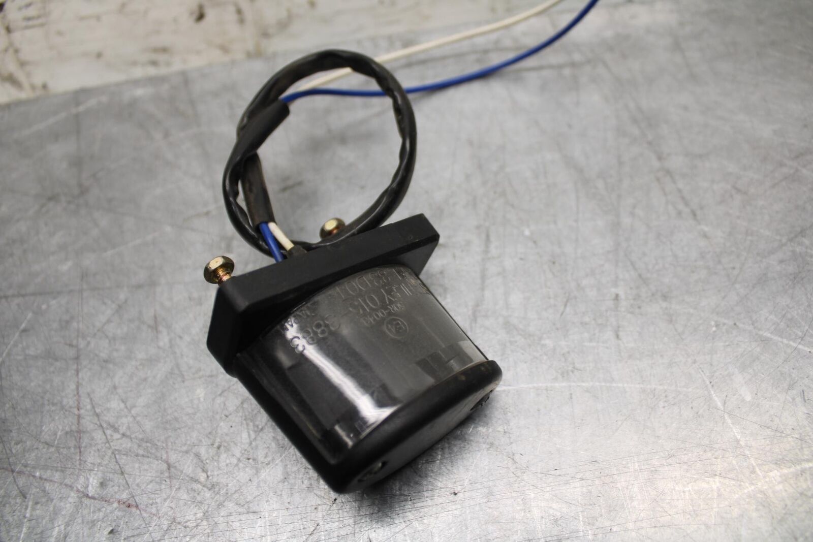 03-06 KAWASAKI Z1000 LICENSE PLATE LIGHT BB487