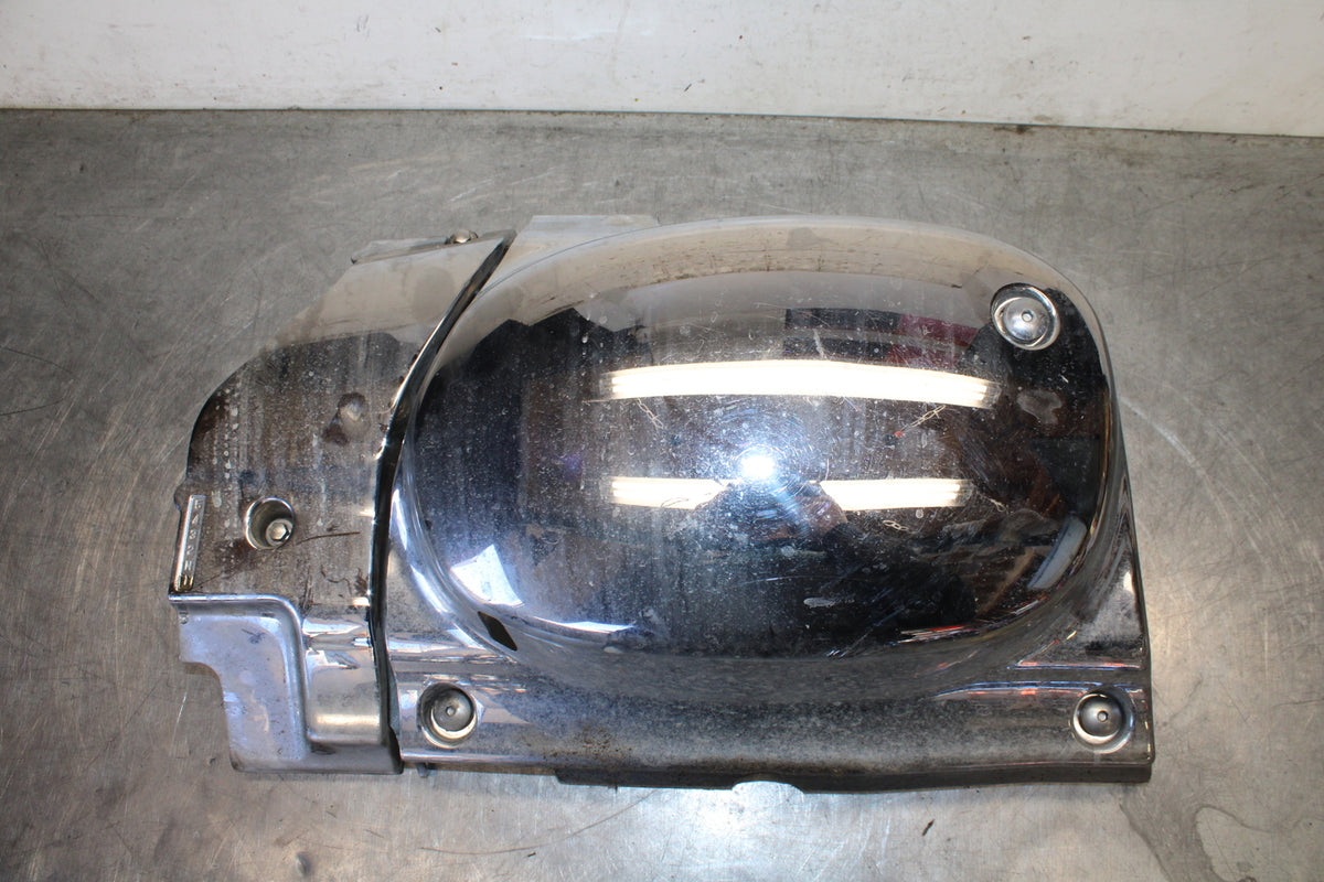 04 SUZUKI INTRUDER 800 ENGINE SPROCKET COVER BB758