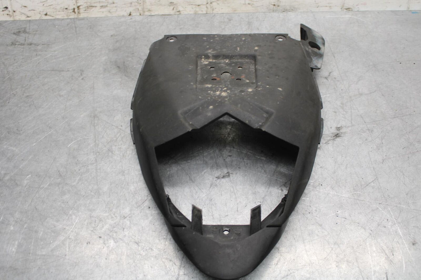 2009 Kawasaki Ninja ZX6R ZX600R REAR TAILLIGHT BRAKE LIGHT TRIM  BB548