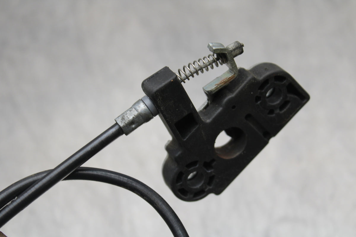 08 MOTO GUZZI BREVA 750 REAR PASSENGER SEAT LATCH LOCK ASSEMBLY BB154