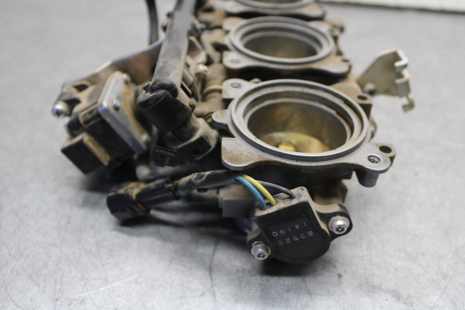 09-11 TRIUMPH DAYTONA 675 MAIN FUEL INJECTORS / THROTTLE BODIES BB652