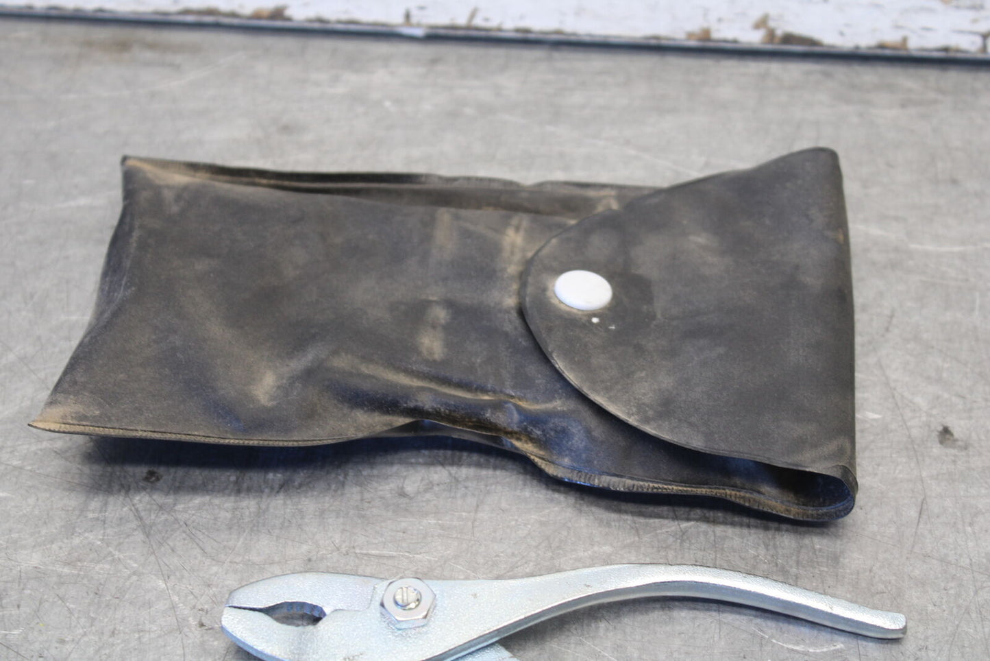 11-24 SUZUKI GSXR750 STOCK TOOLS OEM TOOL BAG KIT SET BB687