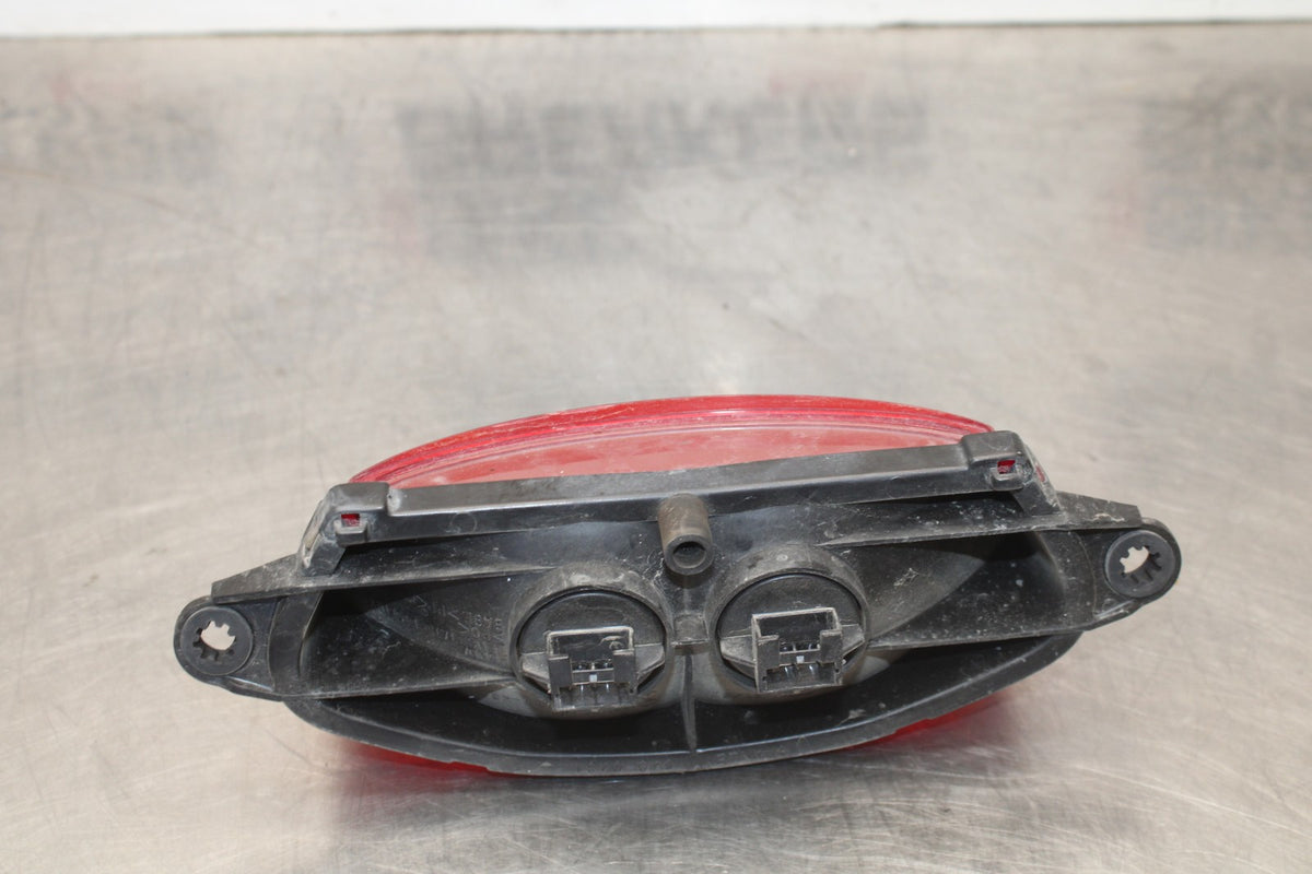 98-05 HONDA SUPER HAWK 1000 VTR1000F REAR TAIL TAILLIGHT BACK BRAKE LIGHT BB924