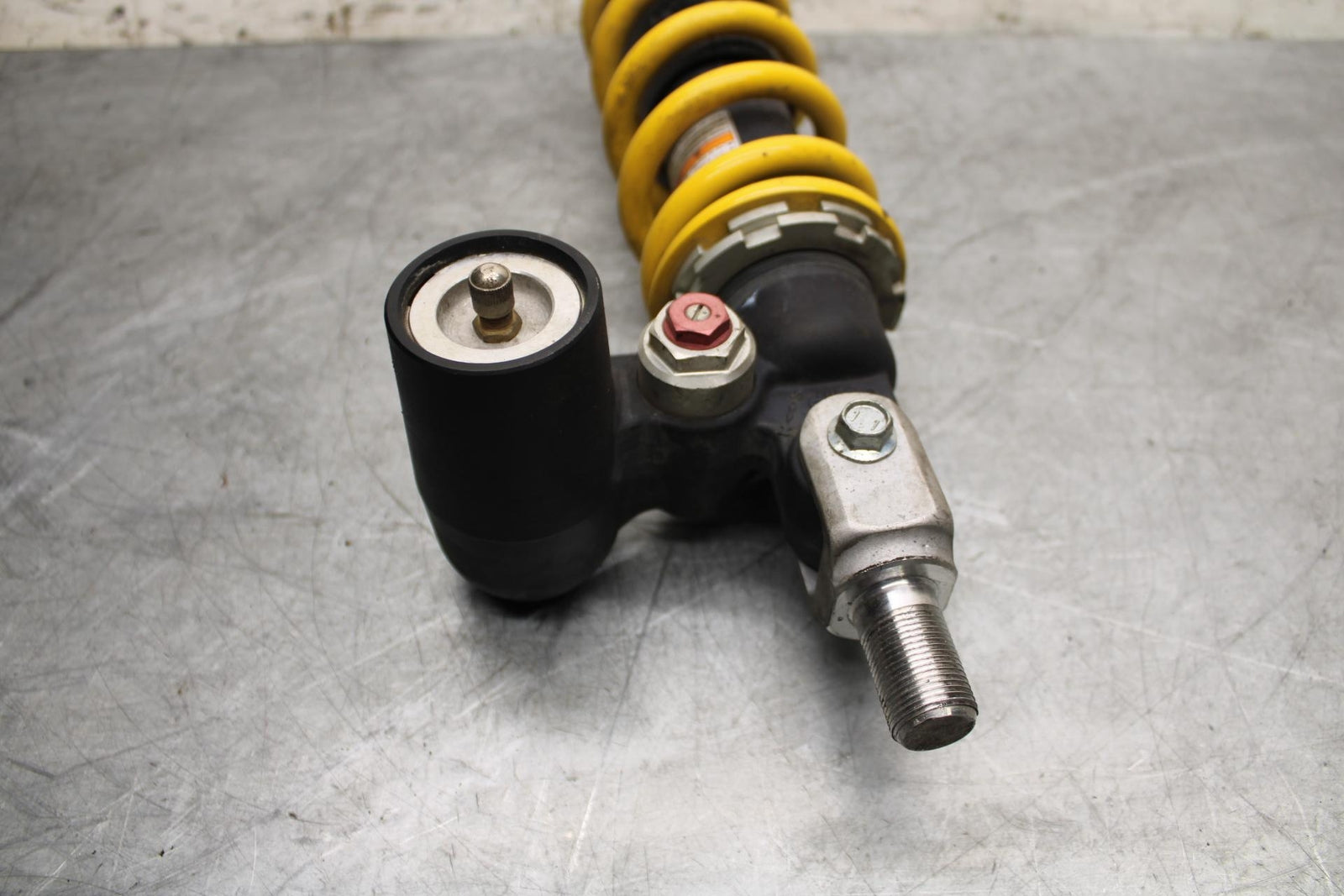 2007 Suzuki GSXR750 REAR  SHOCK ABSORBER SUSPENSION 62100-02H00-163 BB546
