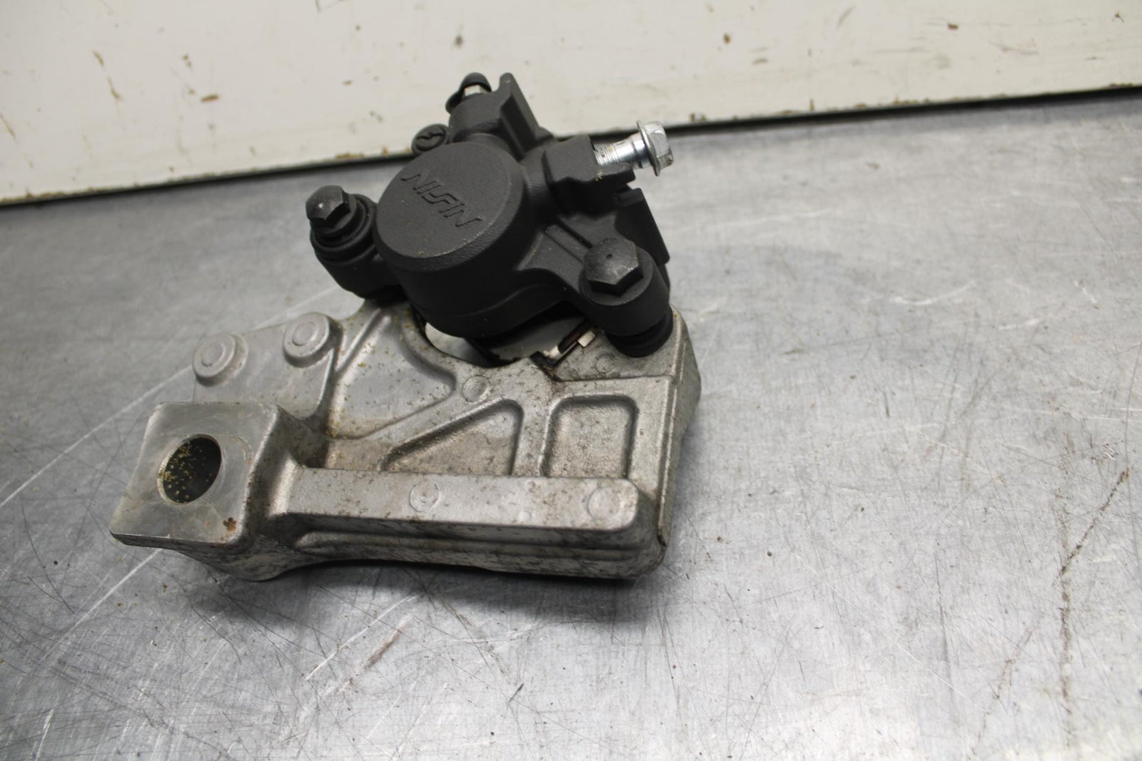 07-12 SUZUKI BANDIT GSF 650 F GSX650F/ REAR BACK BRAKE CALIPER BB90