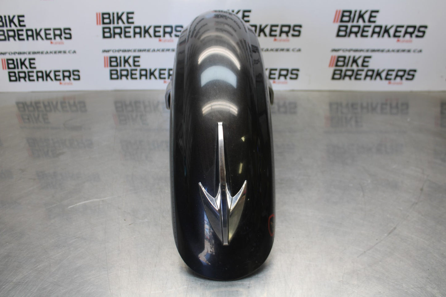 05-06 VICTORY KINGPIN DELUXE FRONT WHEEL FENDER BB195