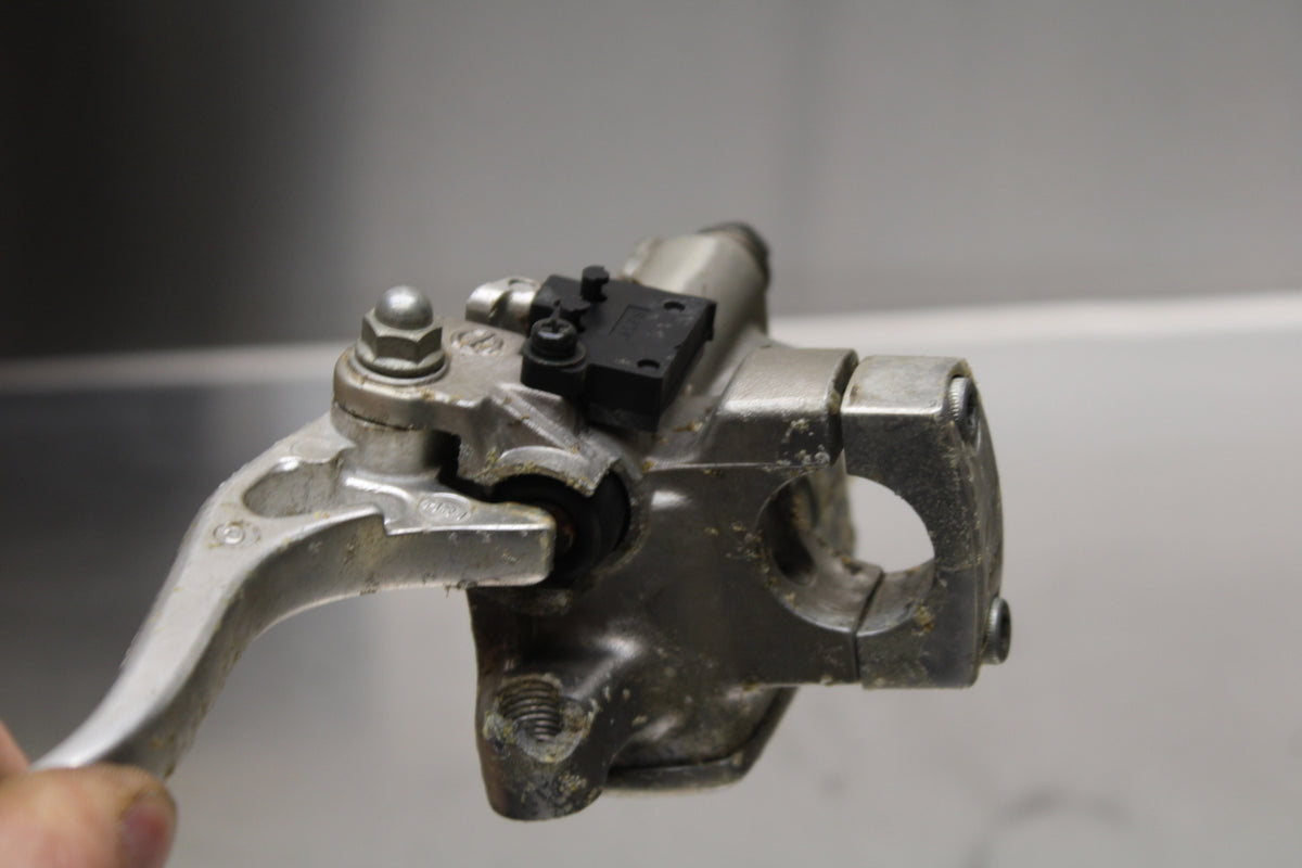 03-05 HONDA SHADOW CLASSIC 750 FRONT BRAKE MASTER CYLINDER BB139