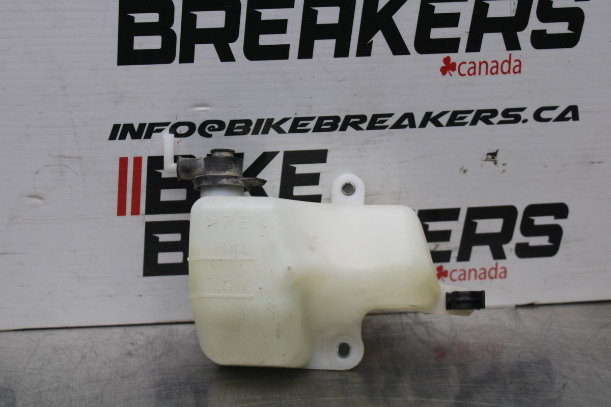 18 YAMAHA SUPER TENERE COOLANT WATER TANK RESERVOIR BOTTLE BB832