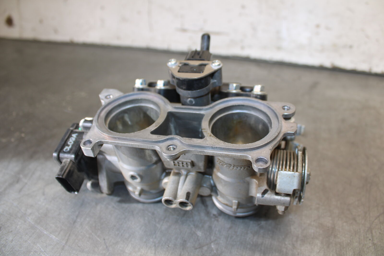 13-15 HONDA CBR500R MAIN FUEL INJECTORS / THROTTLE BODIES 16400-MGZ-A02 BB704