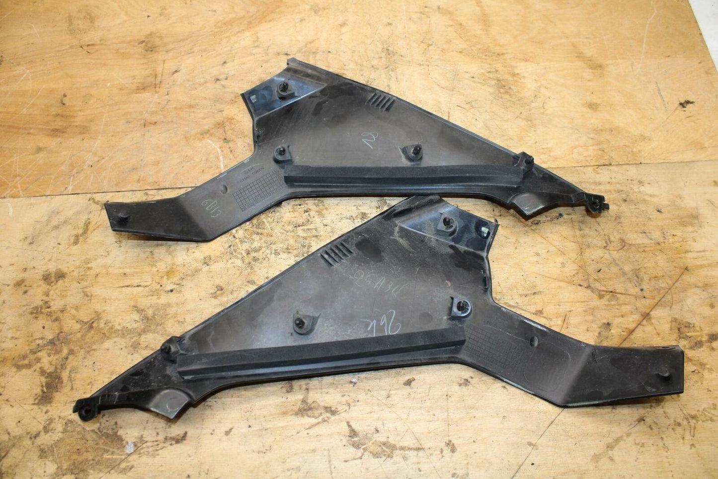 18-22 KAWASAKI NINJA 400 EX400 ABS RIGHT LEFT SIDE SEAT PANELS TRIMS COWLS BB334