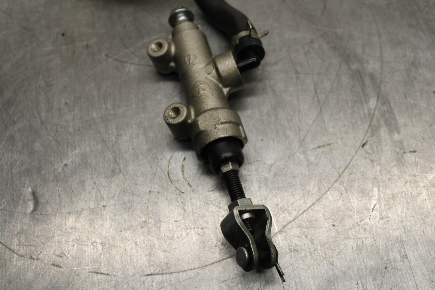 08-10 SUZUKI GSXR750 REAR BACK BRAKE MASTER CYLINDER W RESERVOIR BB127