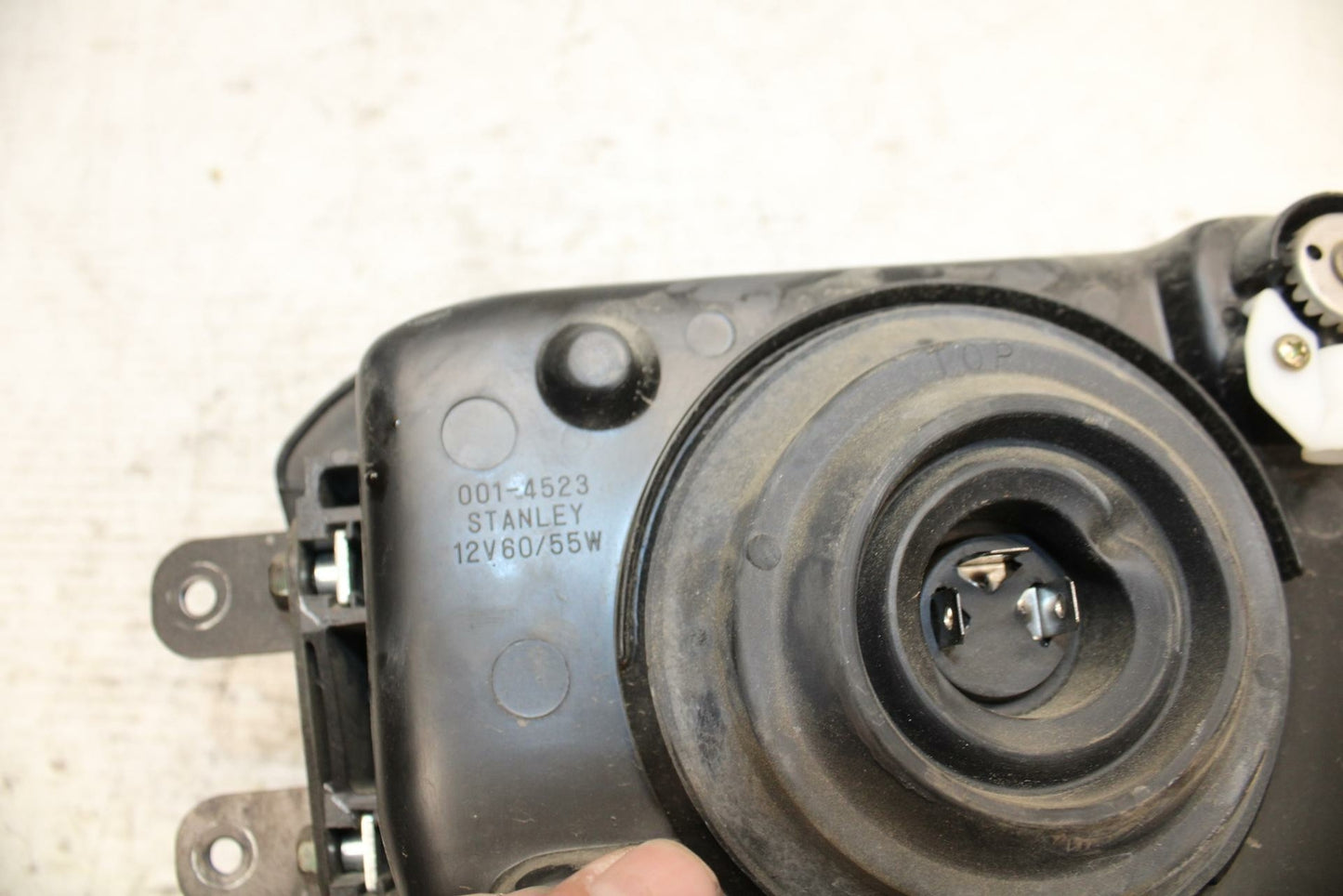 90-07 KAWASAKI ZZR 250 FRONT HEADLIGHT HEAD LIGHT LAMP BB298