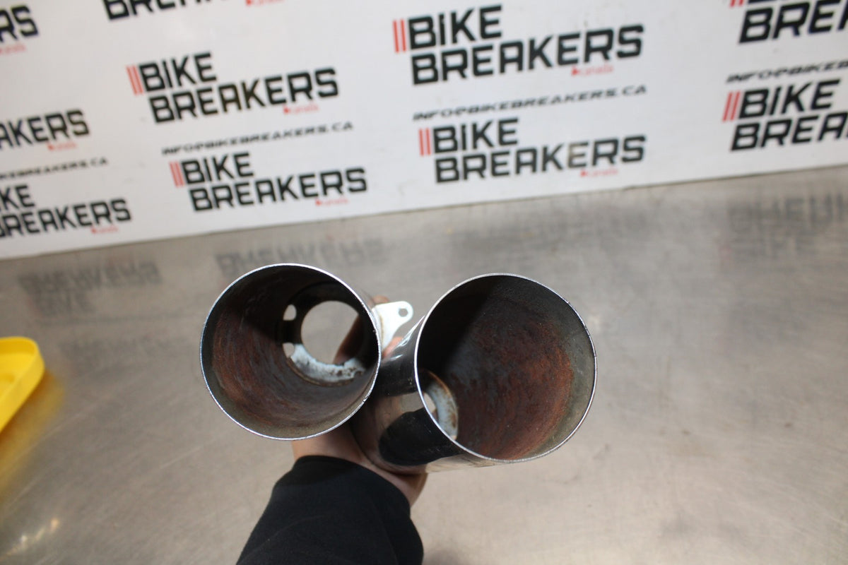 02 KAWASAKI VULCAN 800 VN800B CLASSIC FORK LOWER COVERS BOTTOM GUARDS BB862