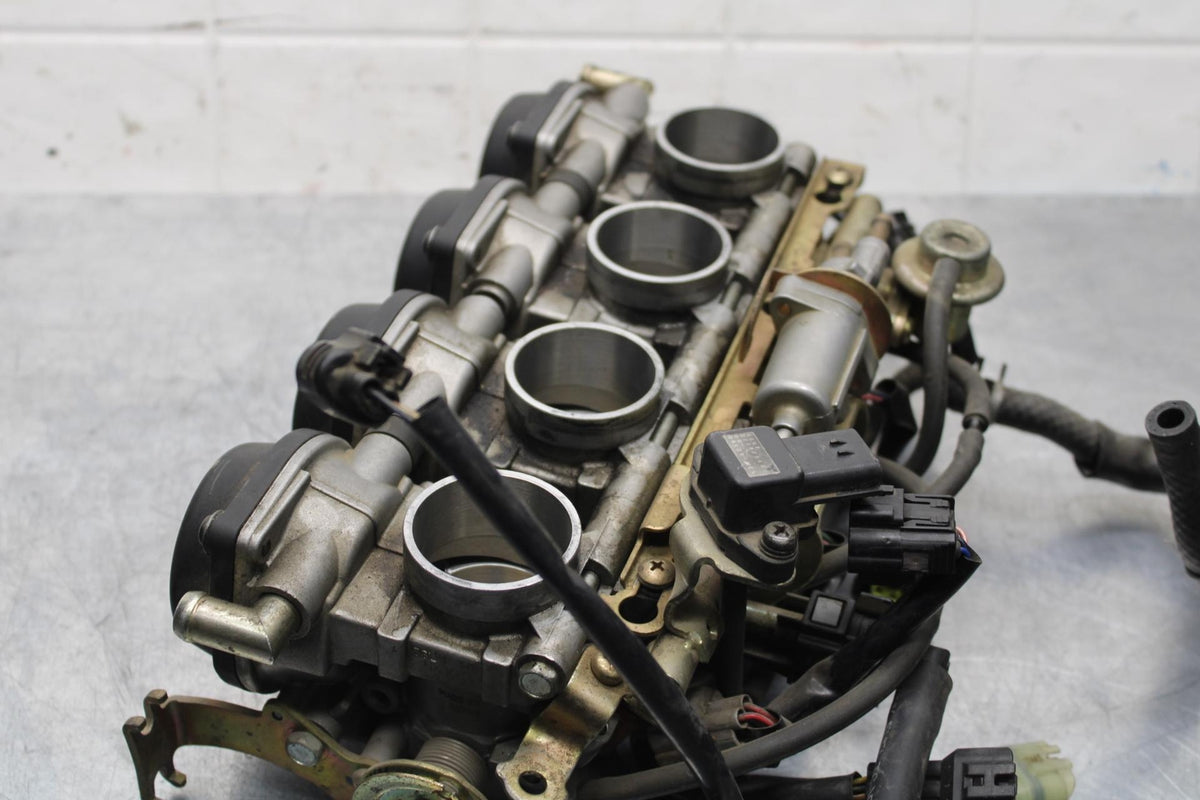 05 YAMAHA YZF R6S MAIN FUEL INJECTORS / THROTTLE BODIES BB600