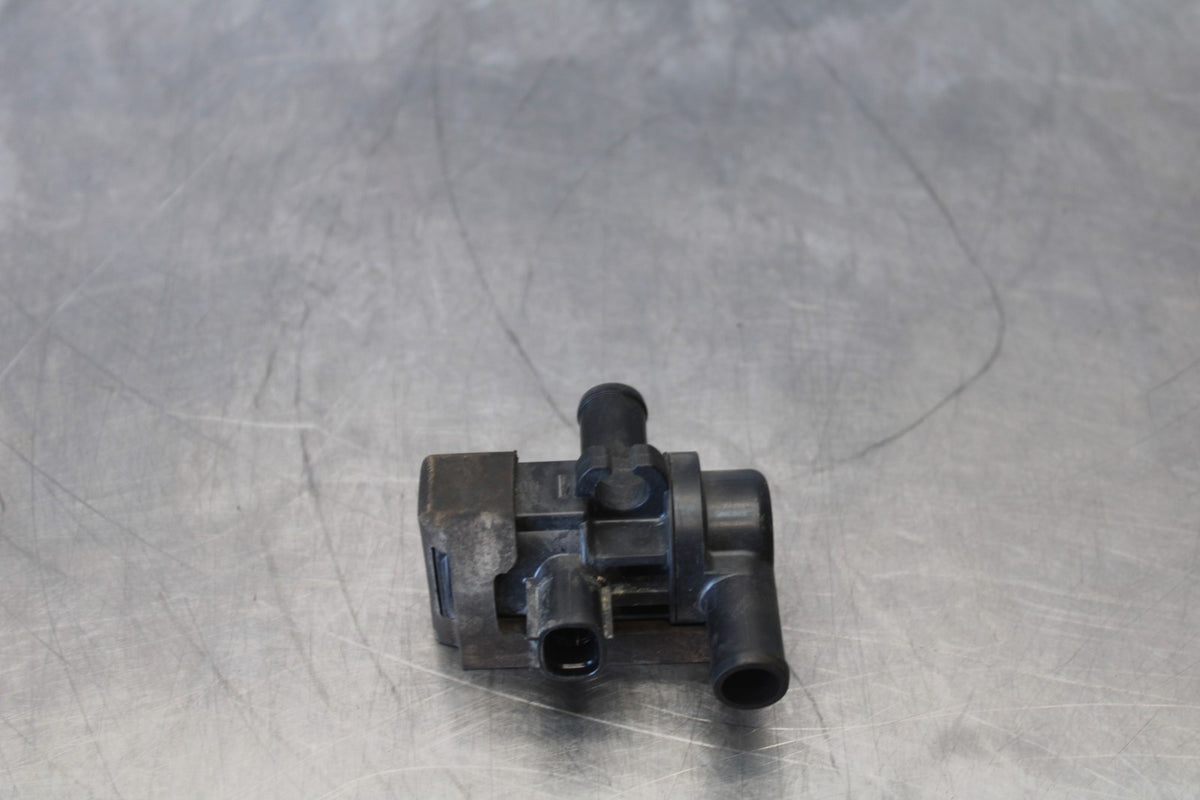 24-25 KAWASAKI NINJA 500 ABS AIR VALVE SOLENOID TOP ENGINE SWITCH SENSOR BB899