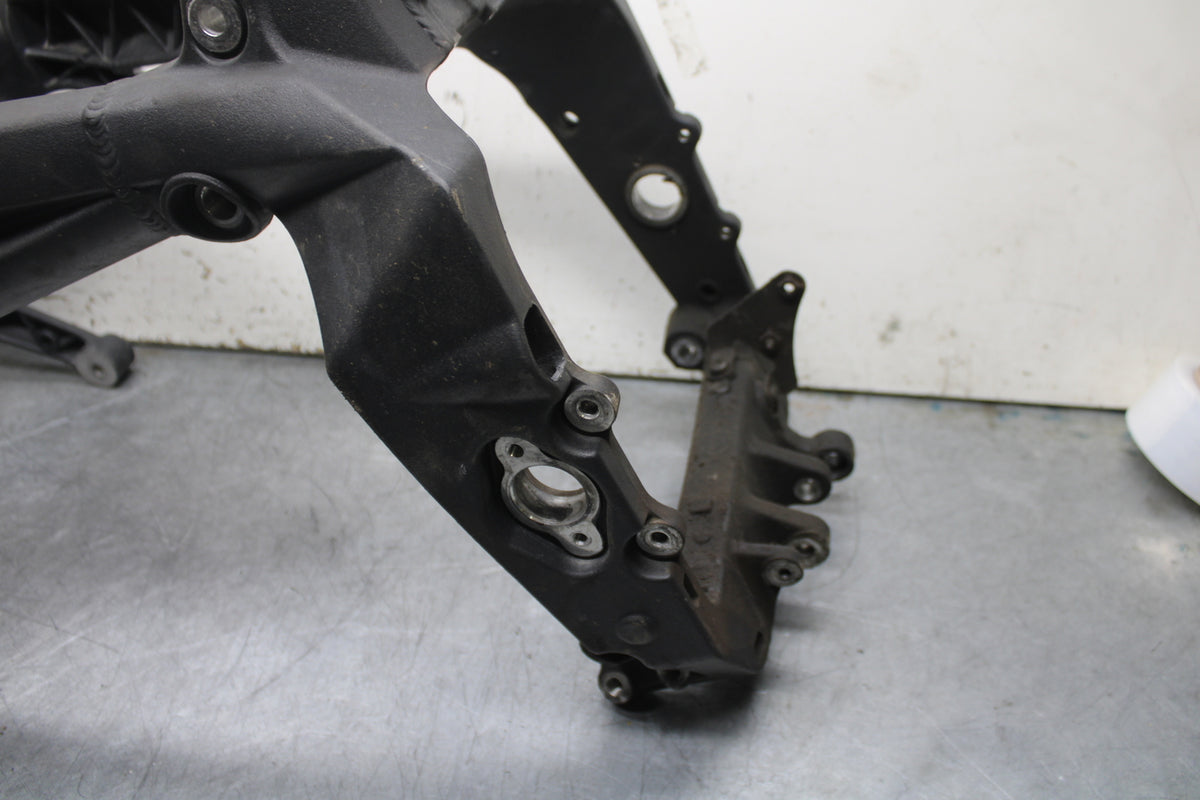 07-08 TRIUMPH DAYTONA 675 FRAME CHASSIS BB685