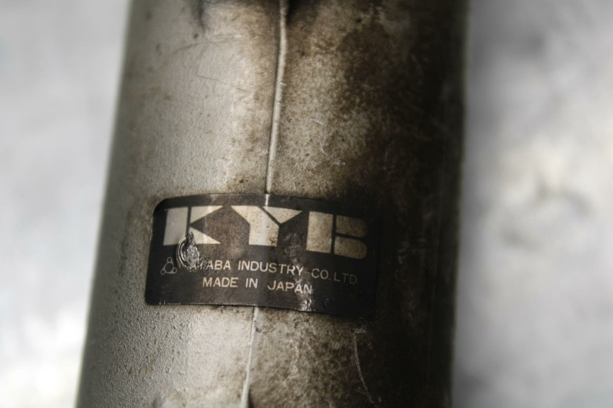 85 YAMAHA RZ500 LEFT FRONT FORK SHOCK SUSPENSION TUBE BODY BB27