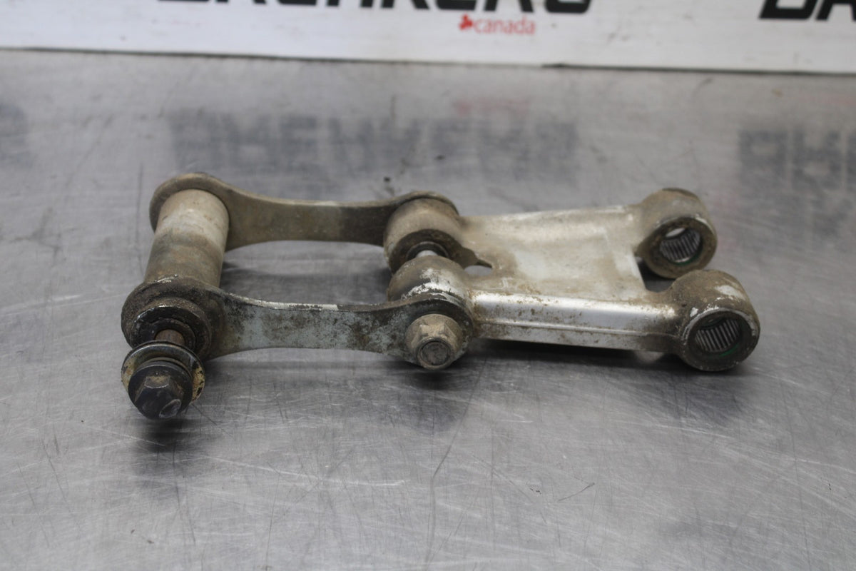 05-08 TRIUMPH SPEED TRIPLE 1050 REAR DOGBONE SHOCK LINKAGE LINK BB933