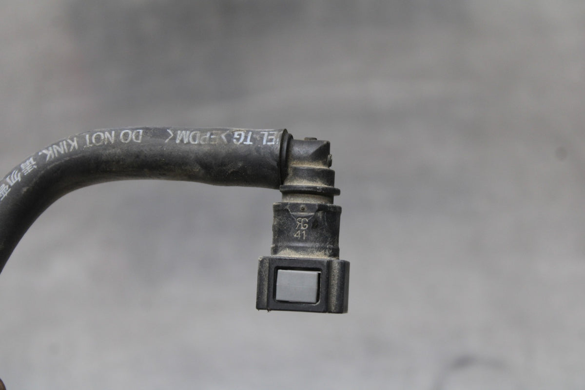 08-09 YAMAHA YZF R6S FUEL HOSE GAS LINE TUBE PIPE BB796