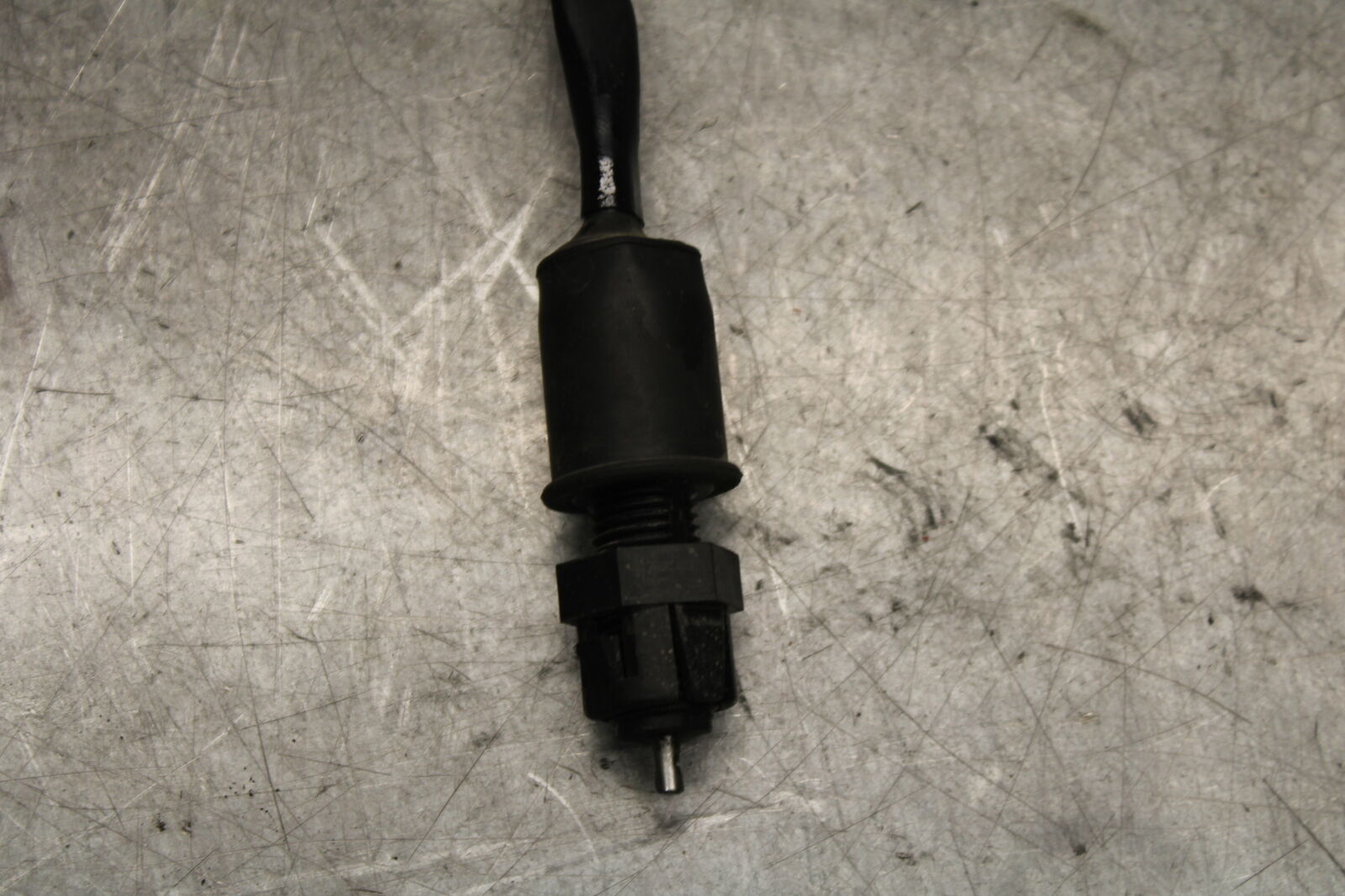 13-18 KAWASAKI NINJA ZX6R REAR BACK BRAKE SENSOR BB666