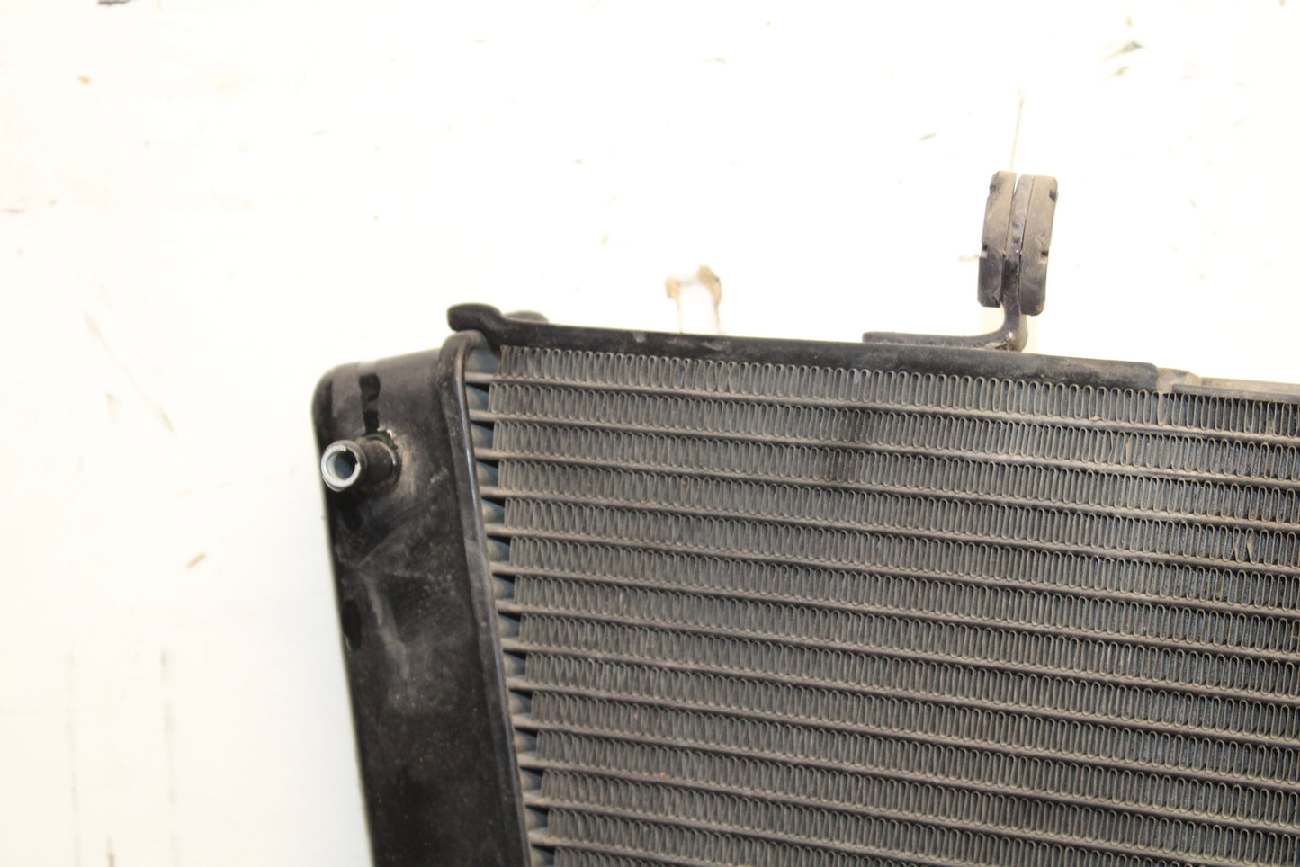 08-10 SUZUKI GSXR 600 ENGINE RADIATOR MOTOR COOLER COOLING RADIATER BB753