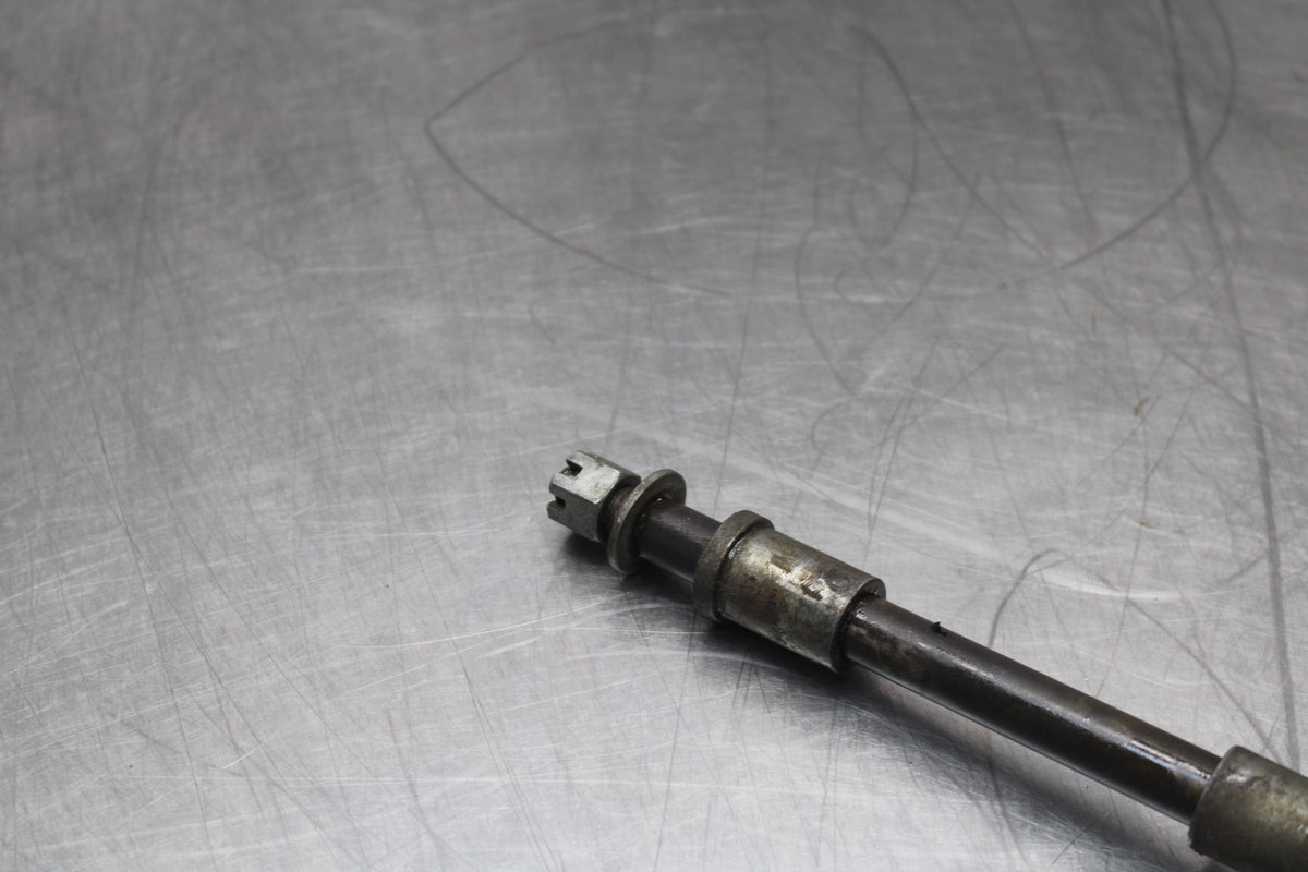 77-79 SUZUKI GS1000 FRONT WHEEL RIM AXLE PIVOT BOLT BB807