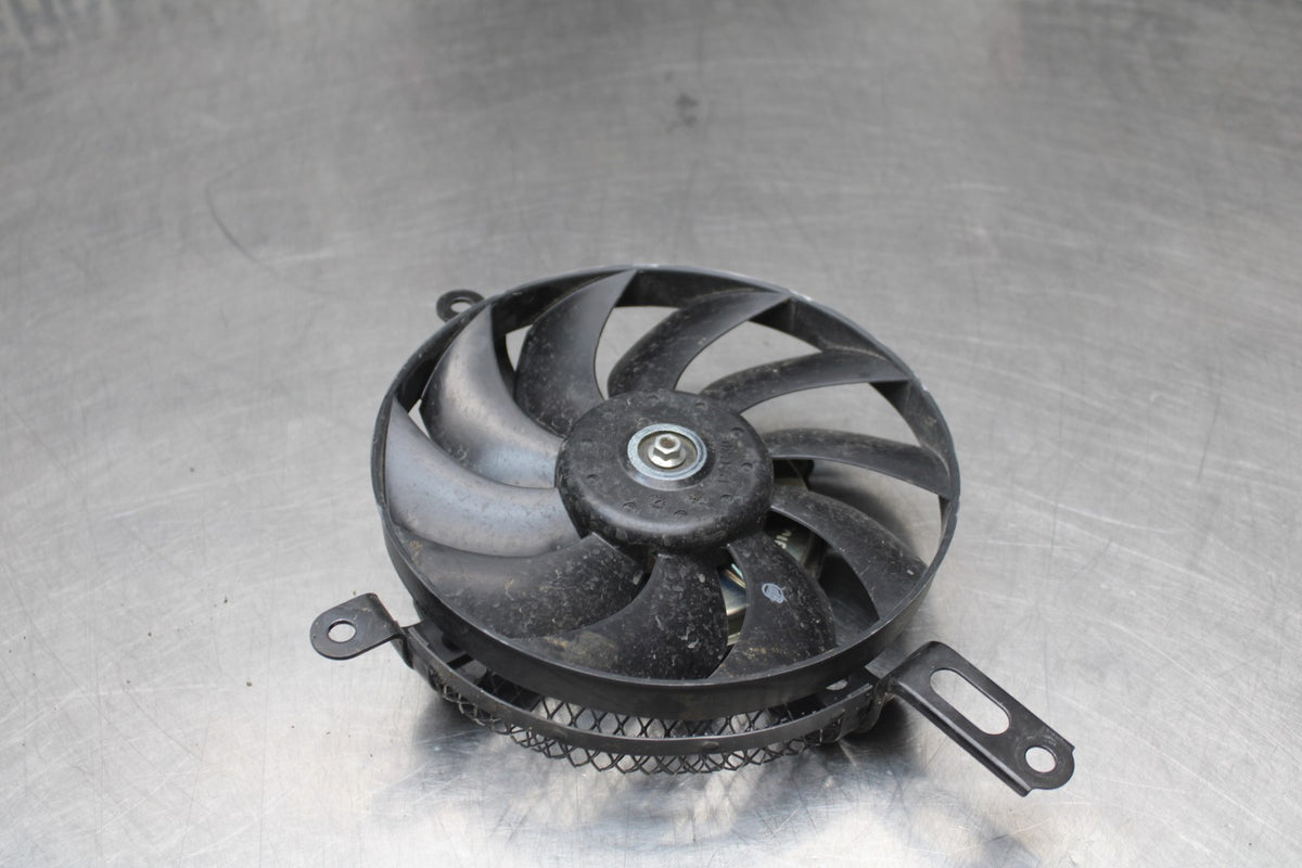 20-25 SUZUKI GSXR750 ENGINE RADIATOR COOLING FAN BB810