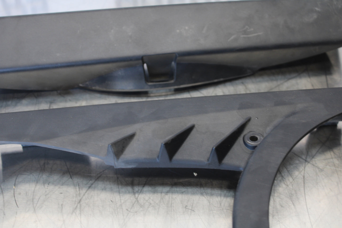 06-12 BMW F800ST REAR BACK DRIVE BELT GUARD COVER SHIELD BB144