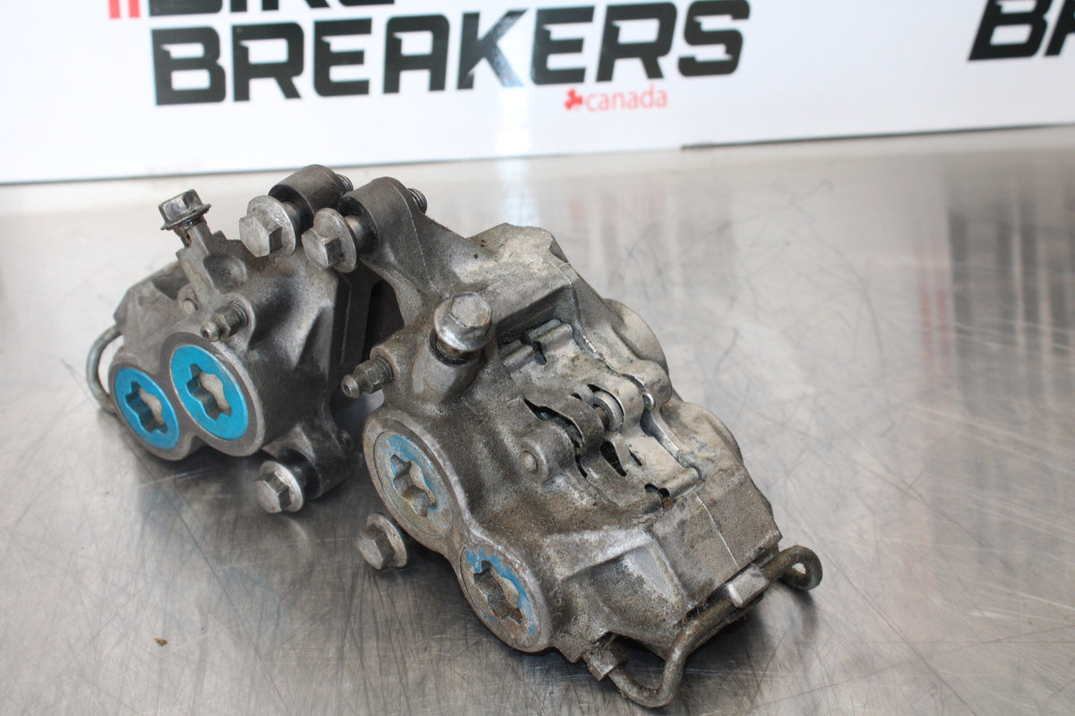 96-07 YAMAHA YZF600R RIGHT LEFT FRONT BRAKE CALIPER SET PAIR CALIPERS BB158