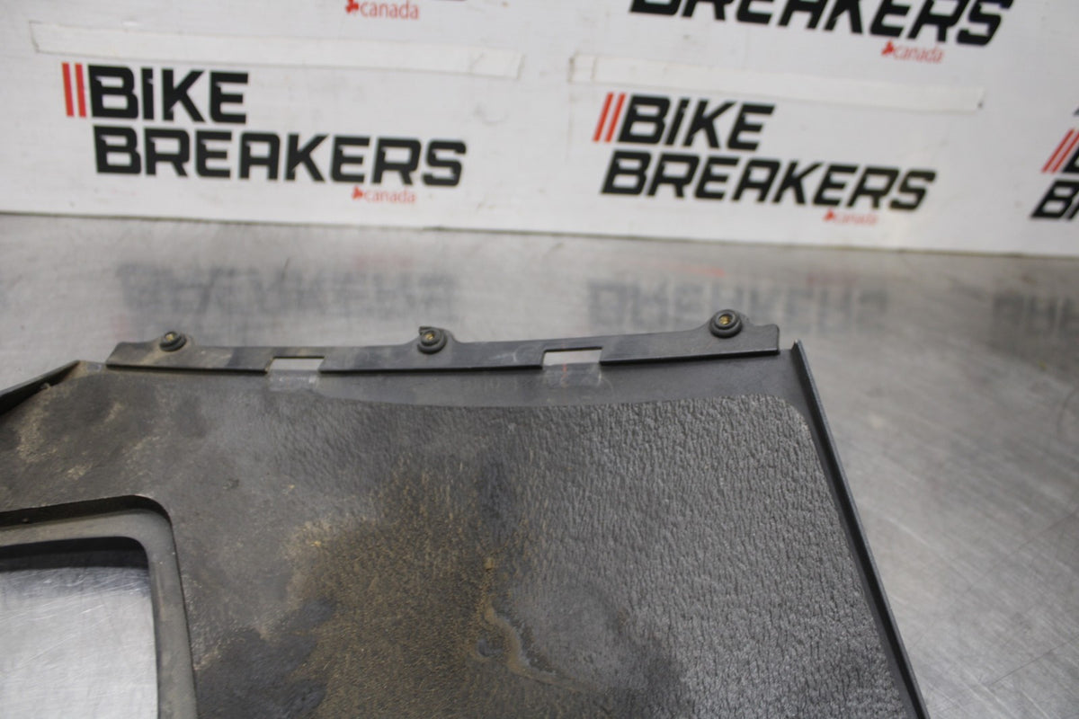 08 KAWASAKI NINJA ZX10R RIGHT LOWER BOTTOM BELLY SIDE FAIRING COWL  BB932