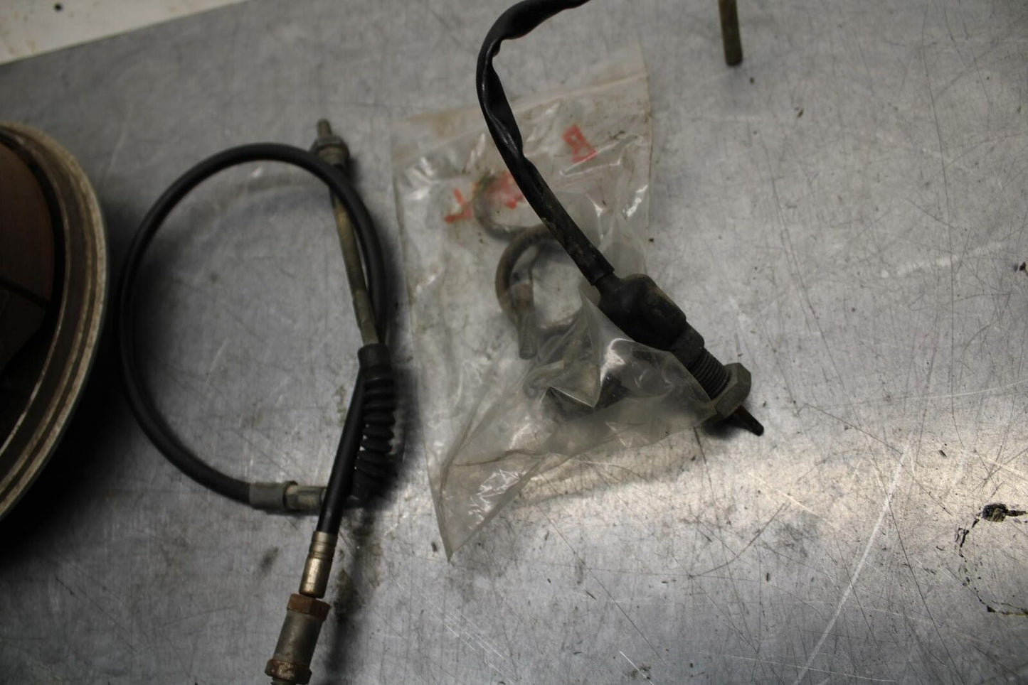 75 SUZUKI GT 550 REAR BRAKE HUB BB72