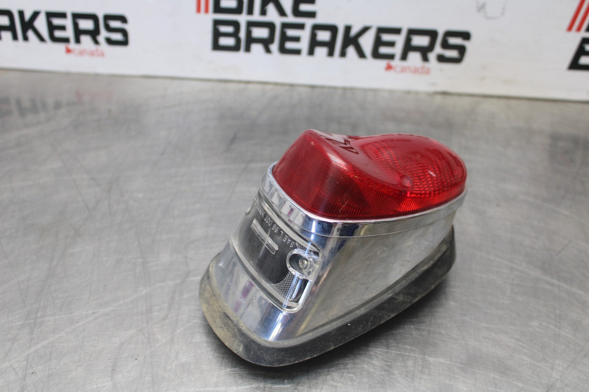 08 KAWASAKI VULCAN 1600 VN1600D NOMAD TAILLIGHT REAR TAIL BRAKE LIGHT BB904
