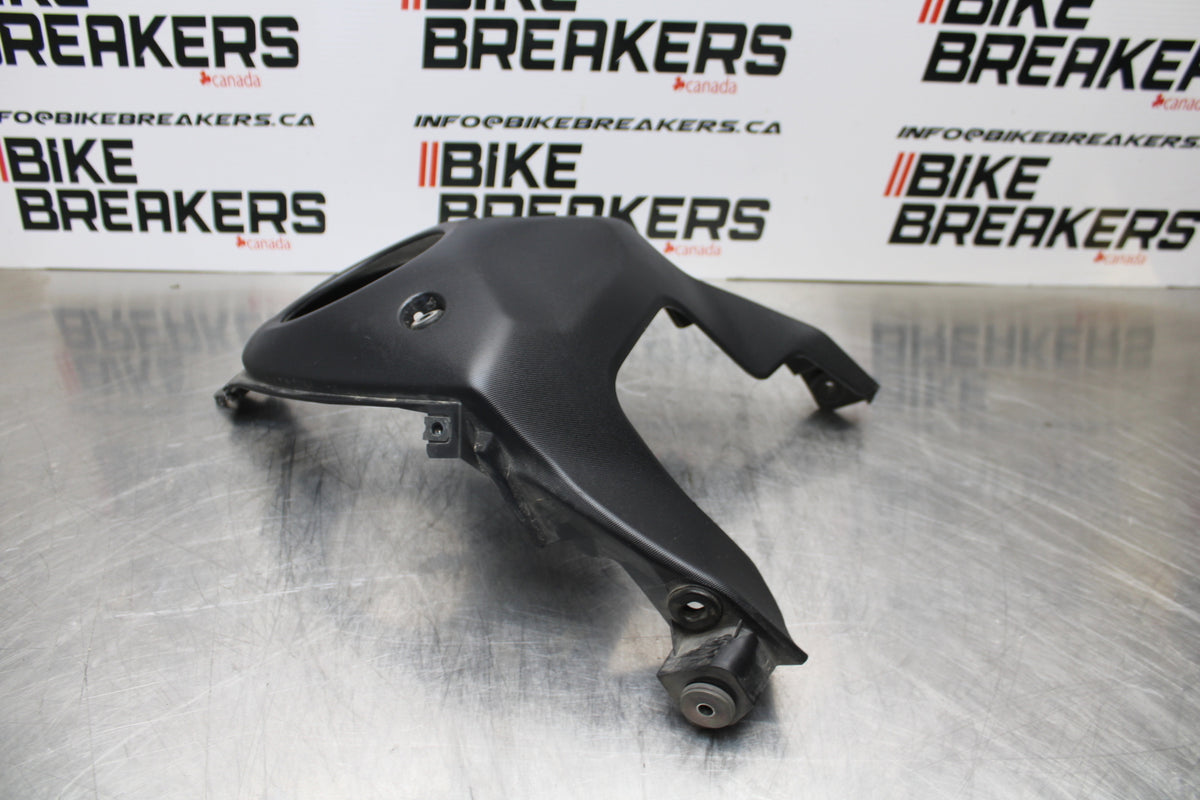 14-17 YAMAHA FZ07 FRONT GAS TANK FUEL CELL FAIRING COWL COVER TRIM BB162