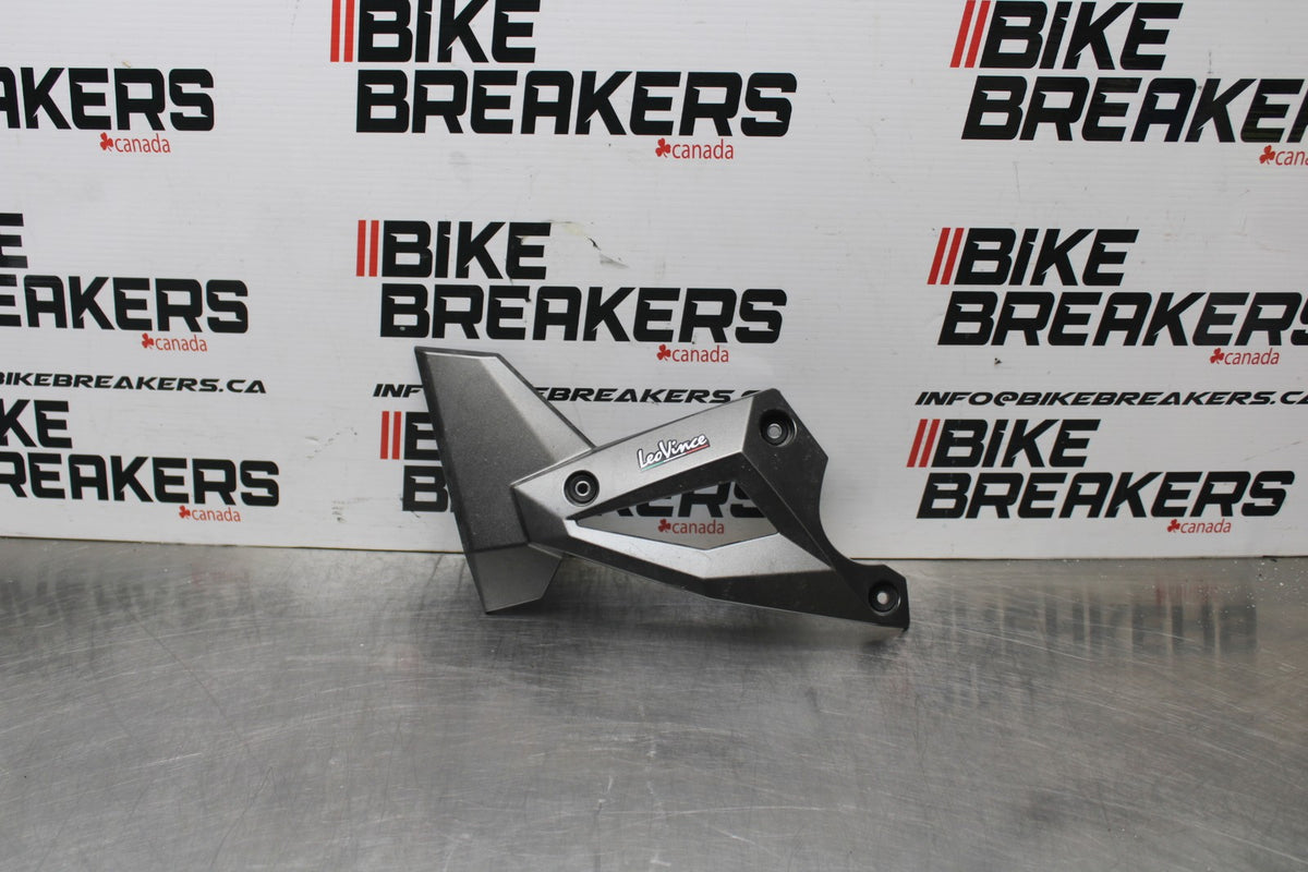 18-26 KAWASAKI Z400 LEFT MID UPPER SIDE FAIRING COWL PLASTIC BB852