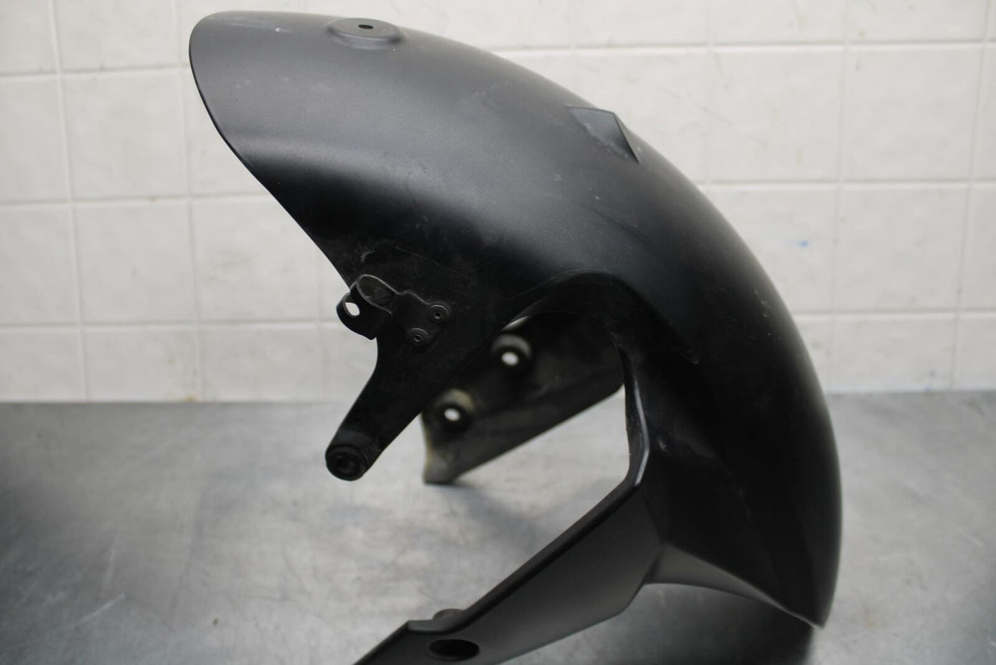2017 Suzuki GSXR600 FRONT WHEEL FENDER COWL FAIRING 53100-47H00-YKV BB598