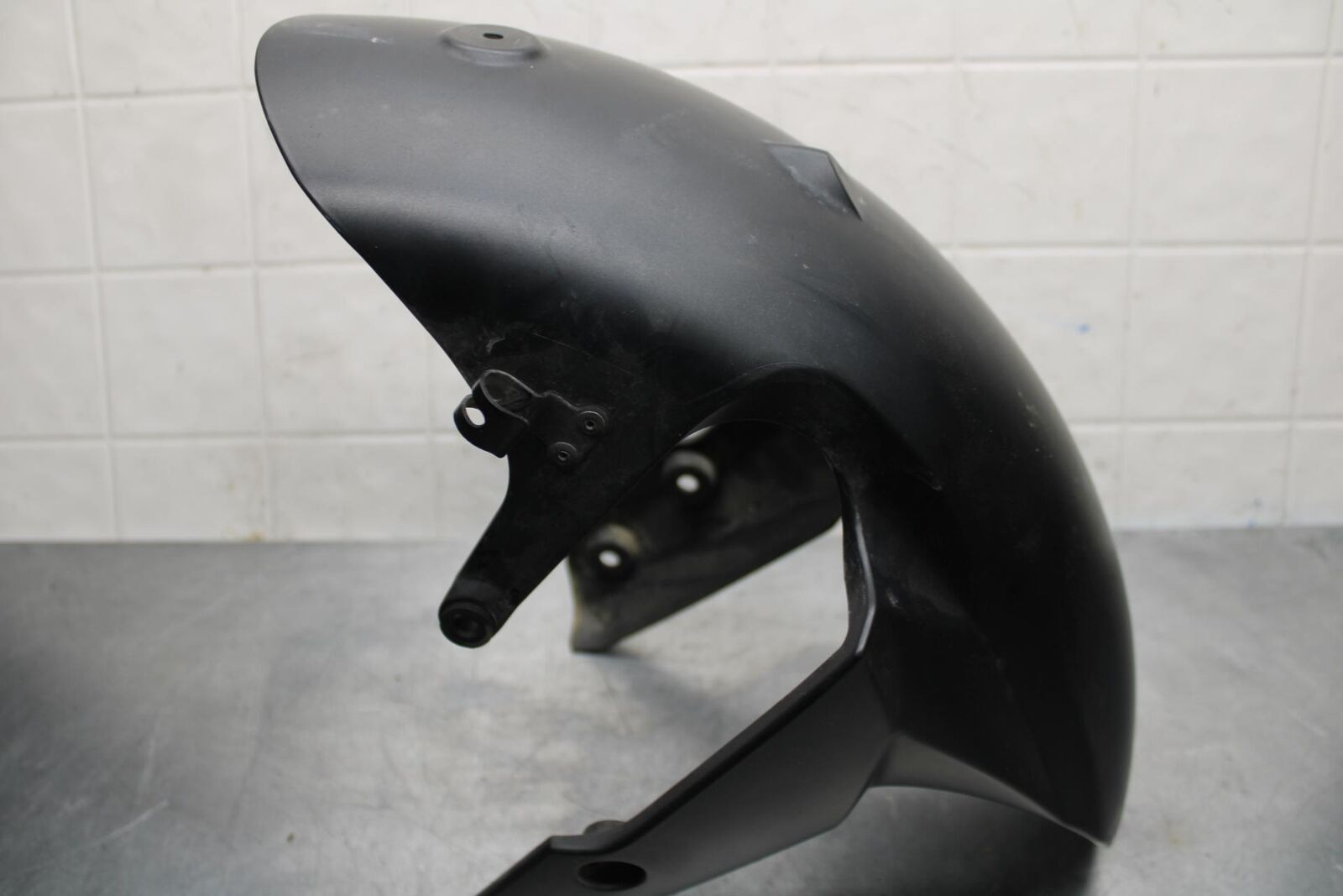 2017 Suzuki GSXR600 FRONT WHEEL FENDER COWL FAIRING 53100-47H00-YKV BB598