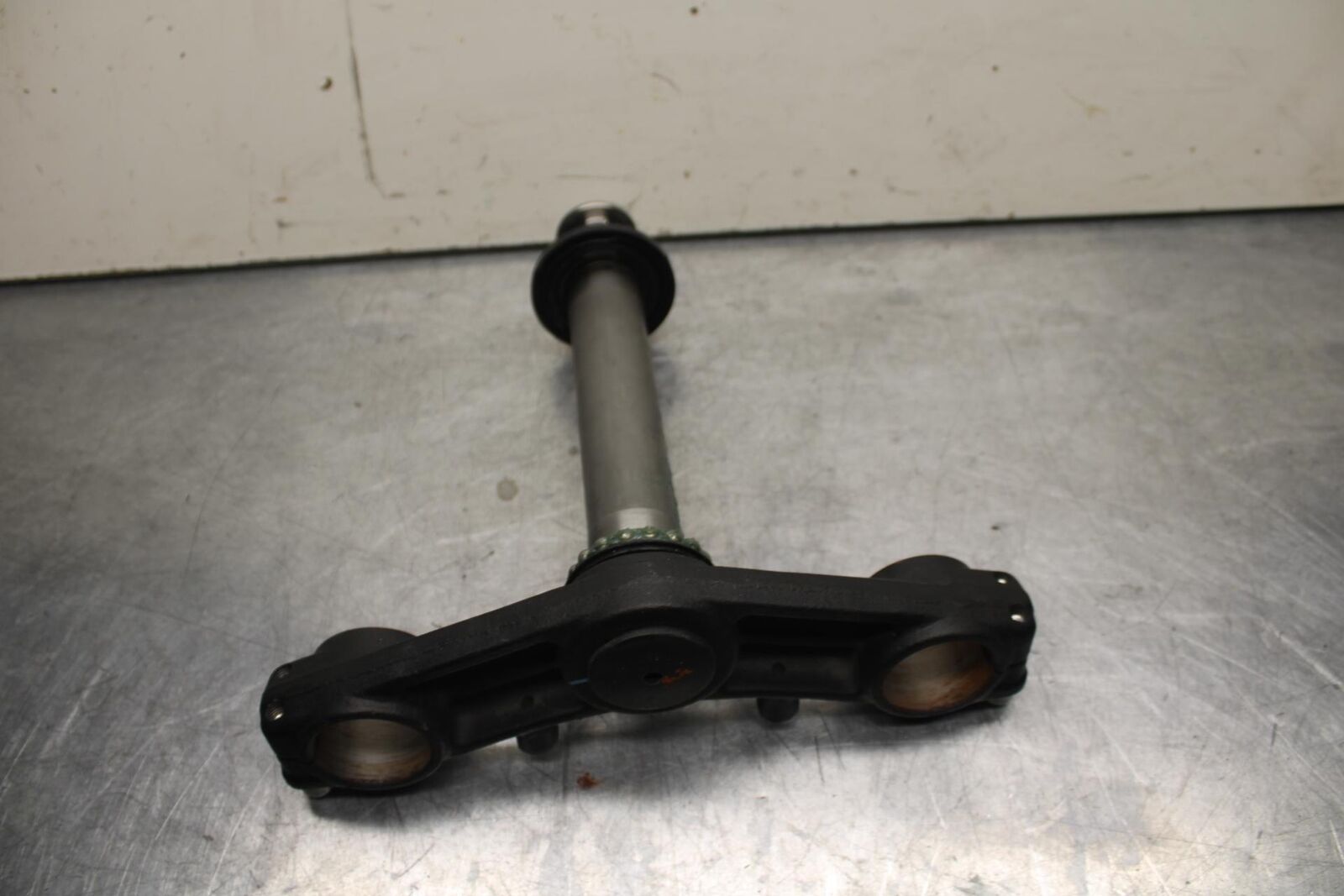 12-17 KAWASAKI ER-6N Z650 FRONT FORKS CLAMP LOWER TRIPLE TREE STEM BB607