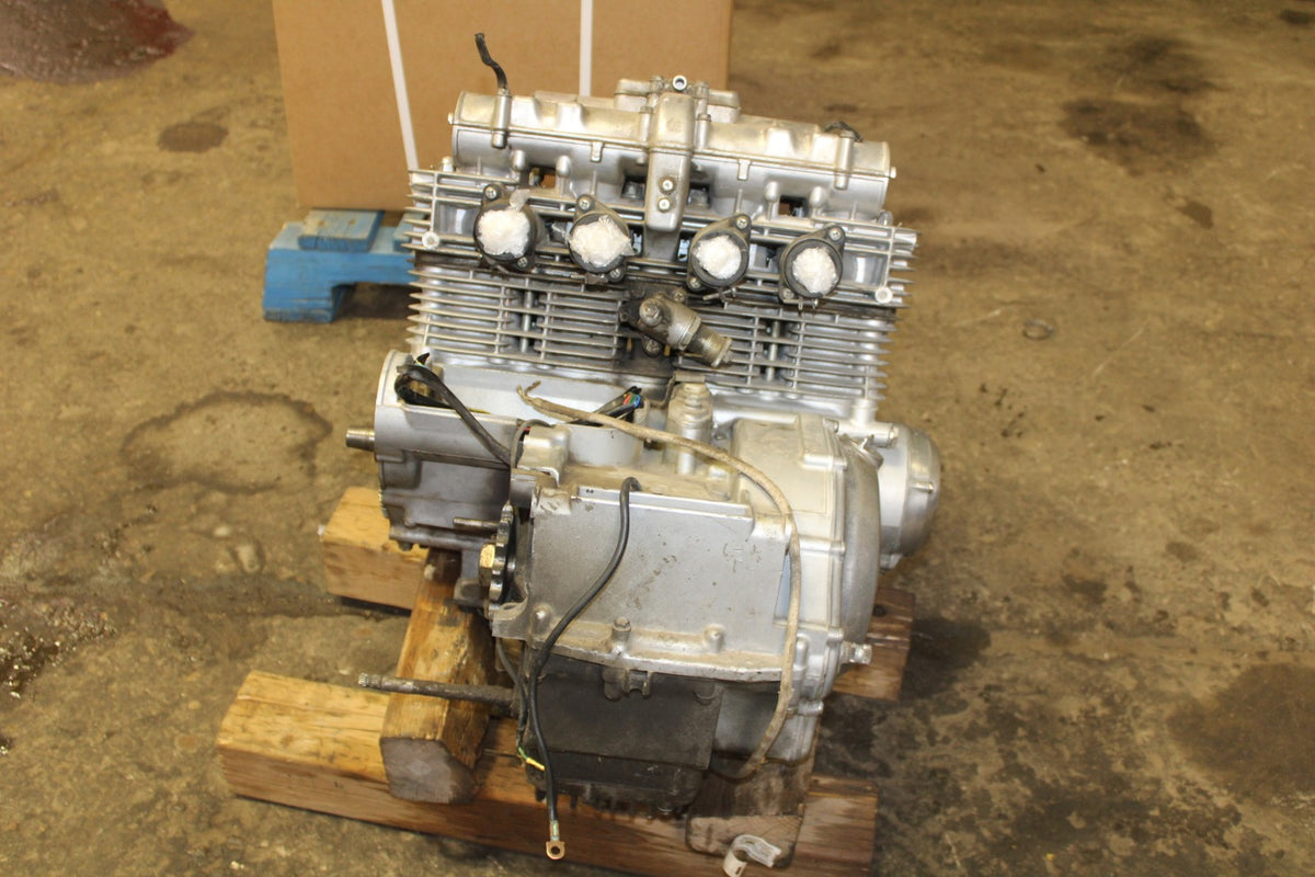 77 SUZUKI GS750 ENGINE MOTOR BB779