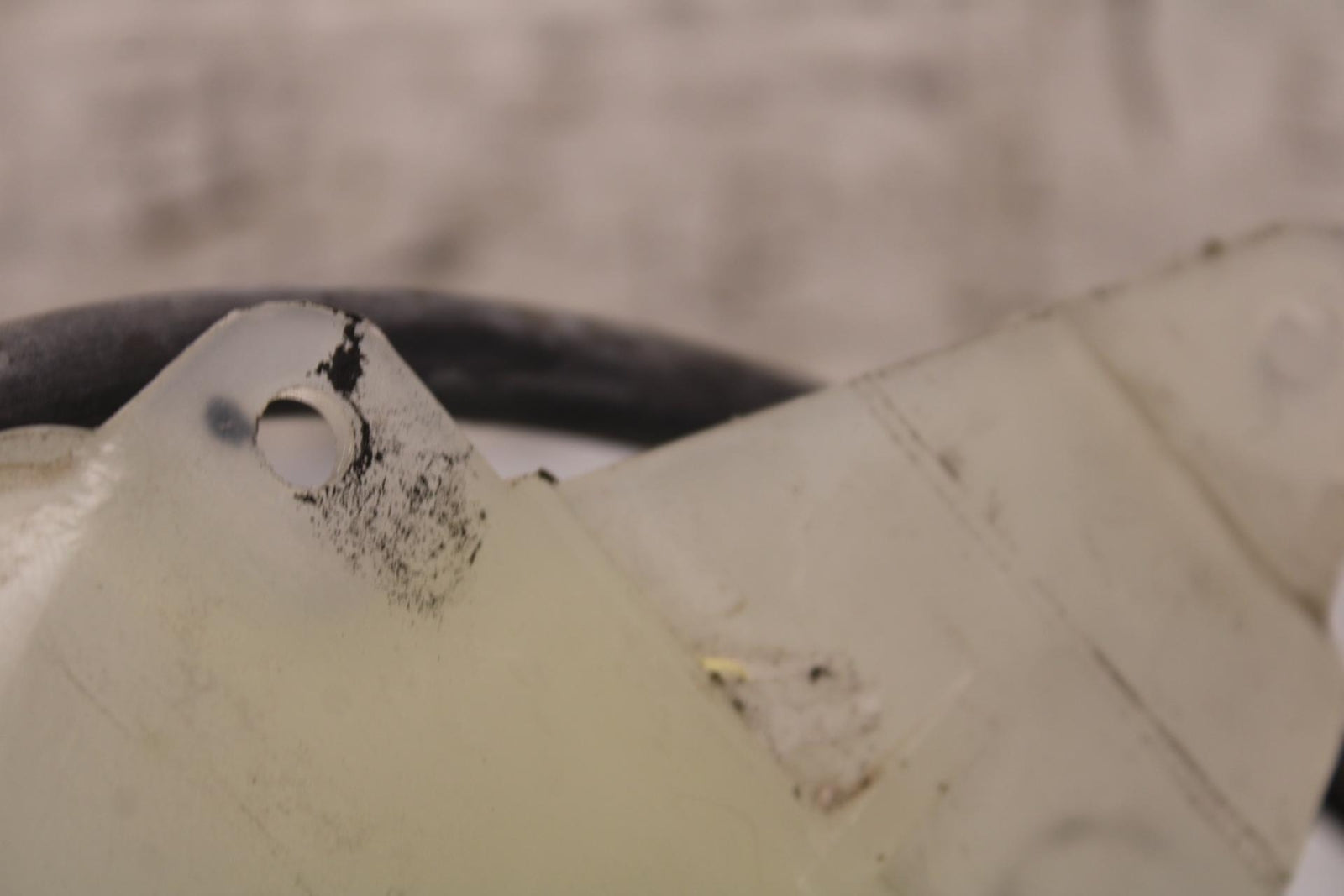 2005 Kawasaki Vulcan 1600 VN1600A COOLANT WATER TANK RESERVOIR BOTTLE BB574