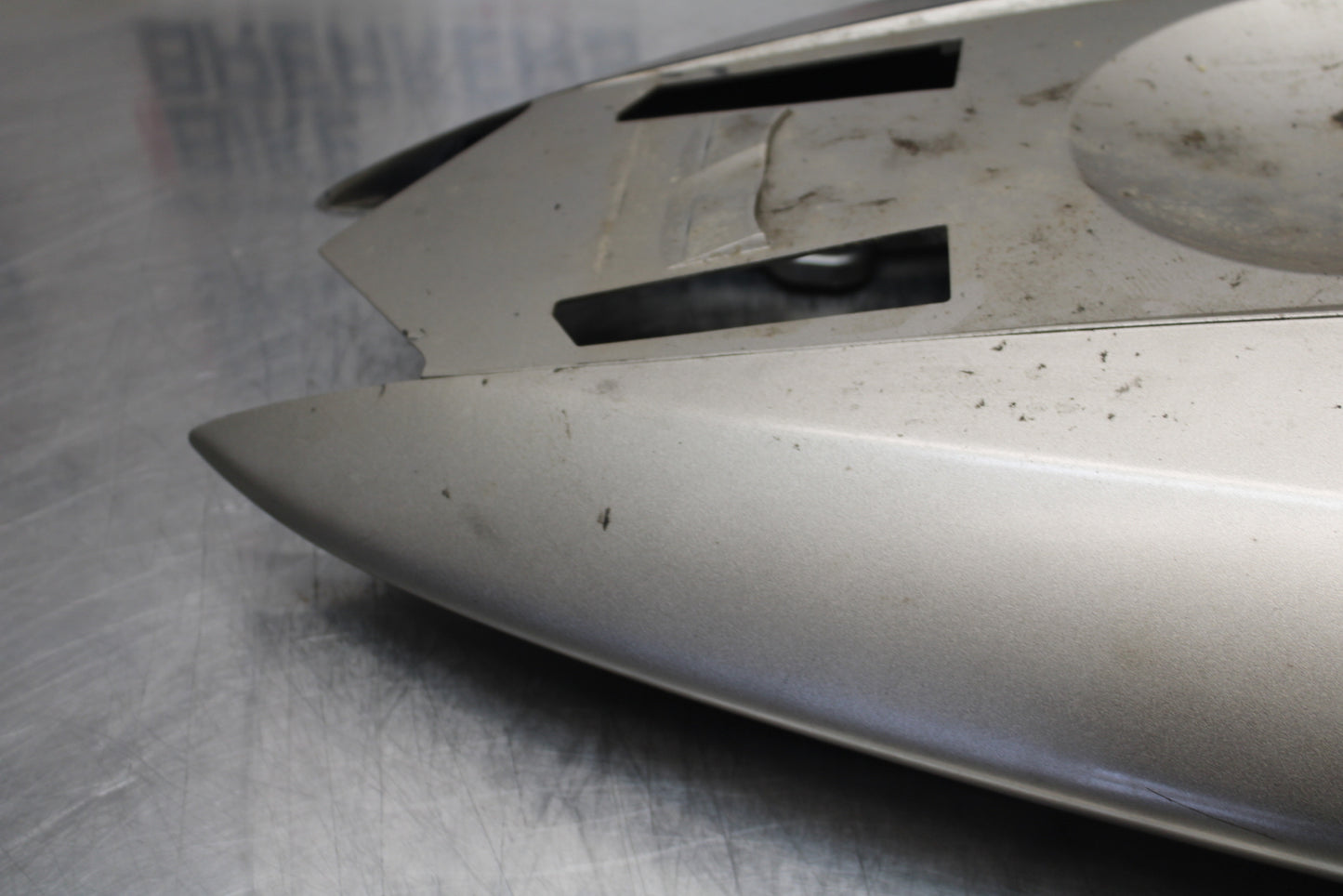 04-05 KAWASAKI NINJA ZX10R REAR BACK TAIL FAIRING COWL SHROUD BB163