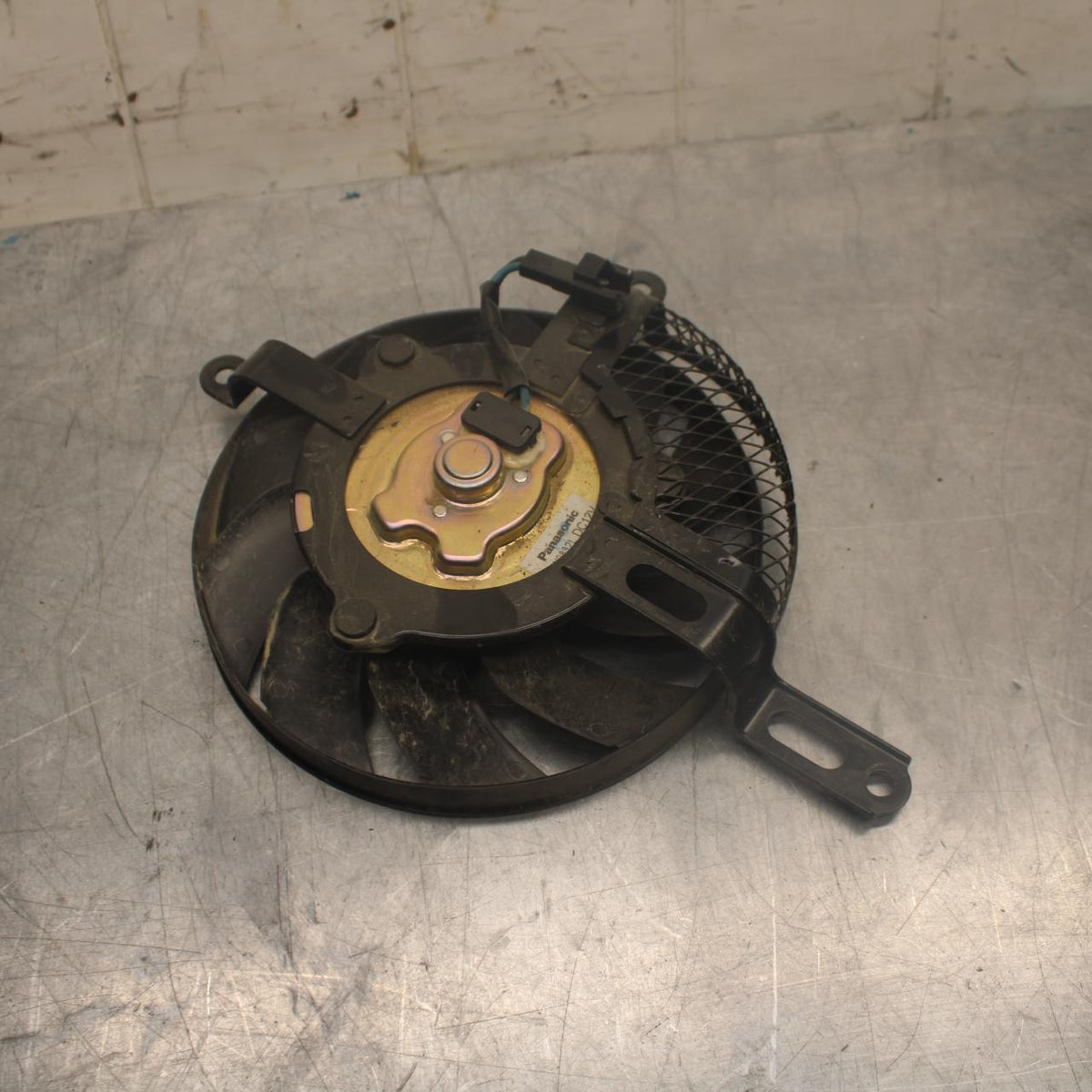 15-21 SUZUKI GSXR600 ENGINE RADIATOR COOLING FAN BB460