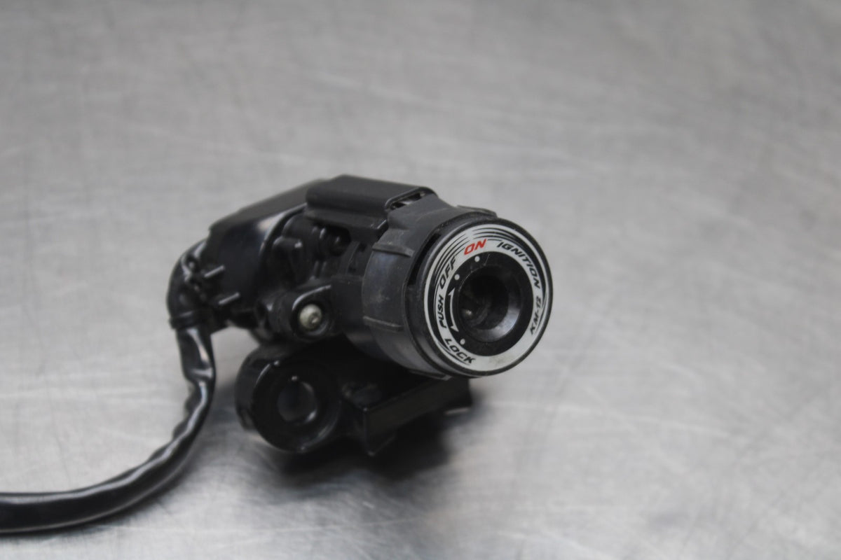 13-18 KAWASAKI NINJA ZX6R IGNITION LOCK W KEY BB666