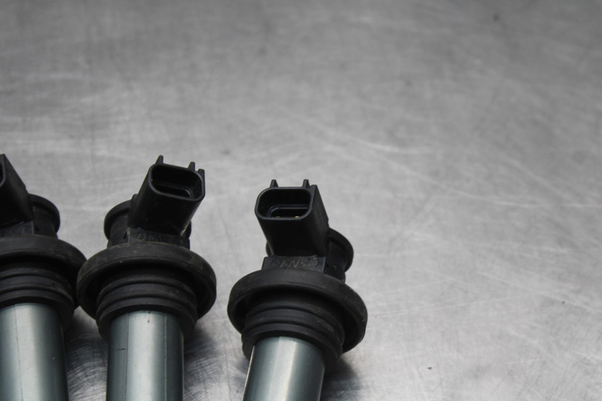 11-24 SUZUKI GSXR750 IGNITION COILS COIL SPARK PLUG CAPS BB871