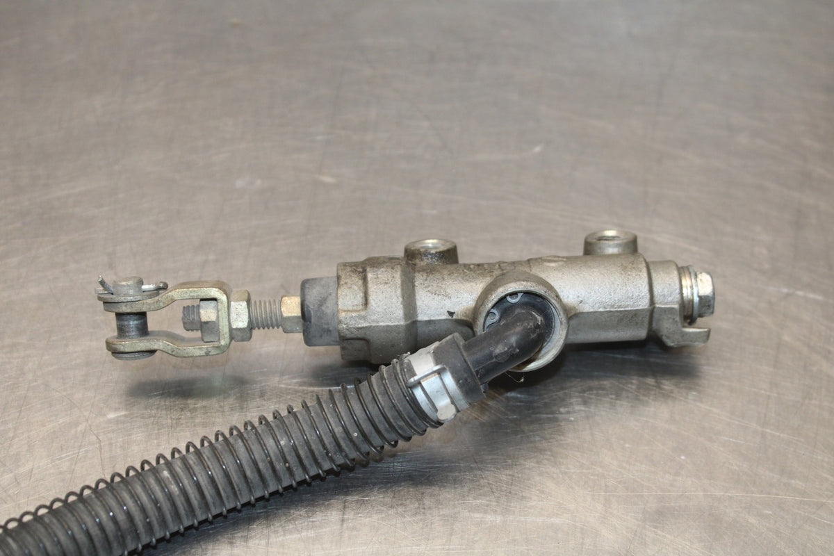 97 KAWASAKI VULCAN 1500 VN1500D CLASSIC REAR BACK BRAKE MASTER CYLINDER BB936